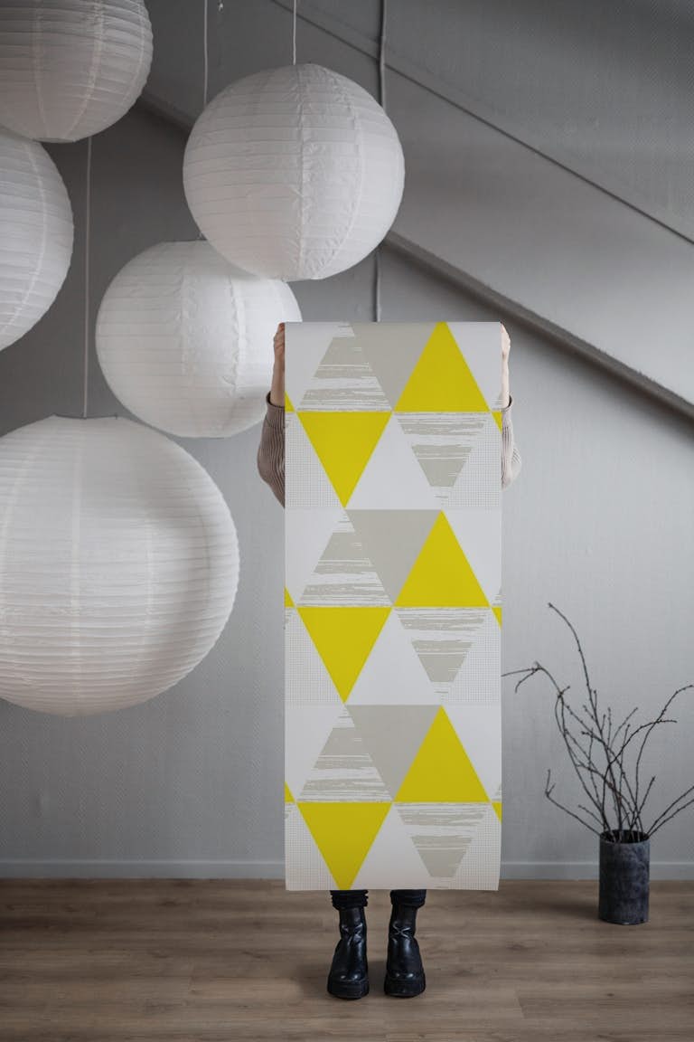 Triangles in Yellow Grey White tapete roll