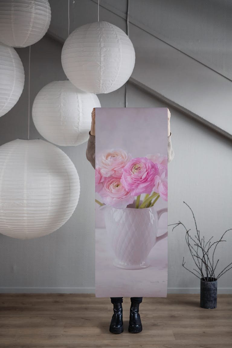Ranunculus in a vase papel pintado roll