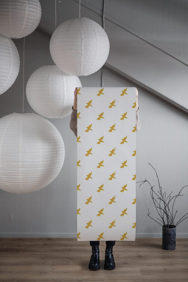 Mustard yellow bird pattern behang roll