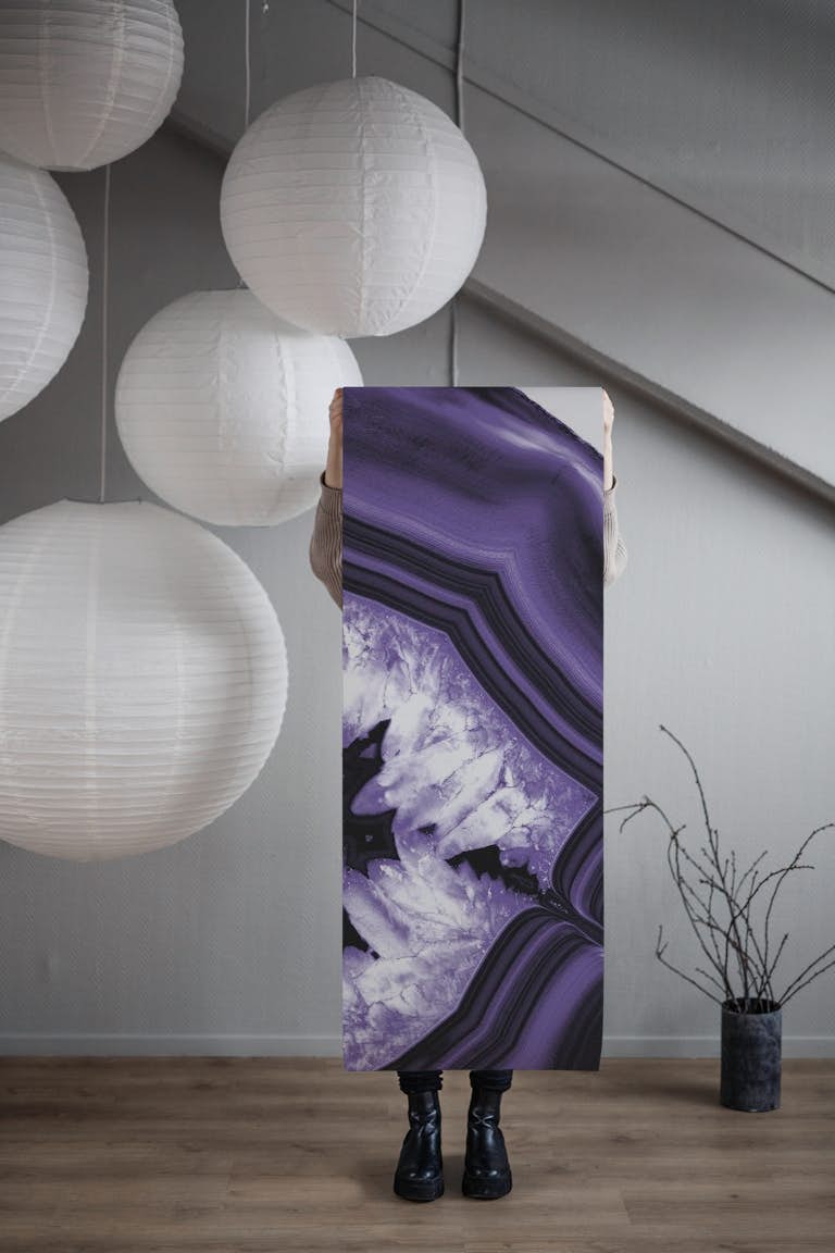 Ultra Violet Agate Chic 1 wallpaper roll
