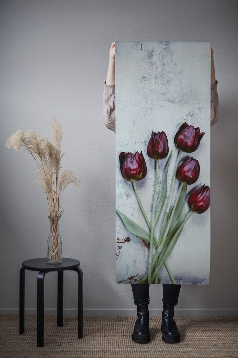 Five Red Tulips behang roll