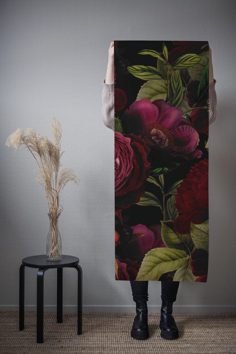 Baroque Moody Opulent Mysterious Rose Night Garden tapete roll