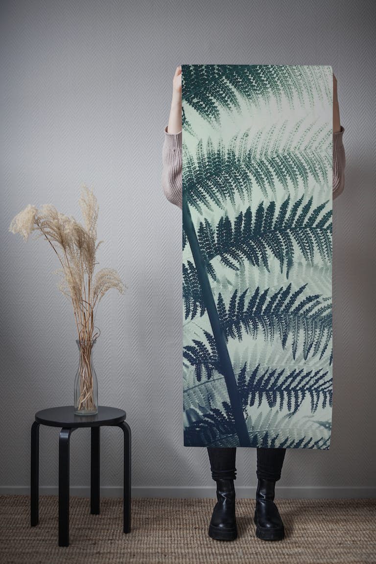 Illuminated fern leaves tapetit roll