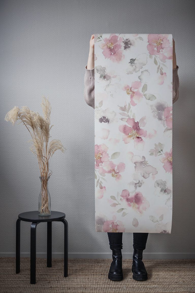 Misty pink floral watercolor tapet roll