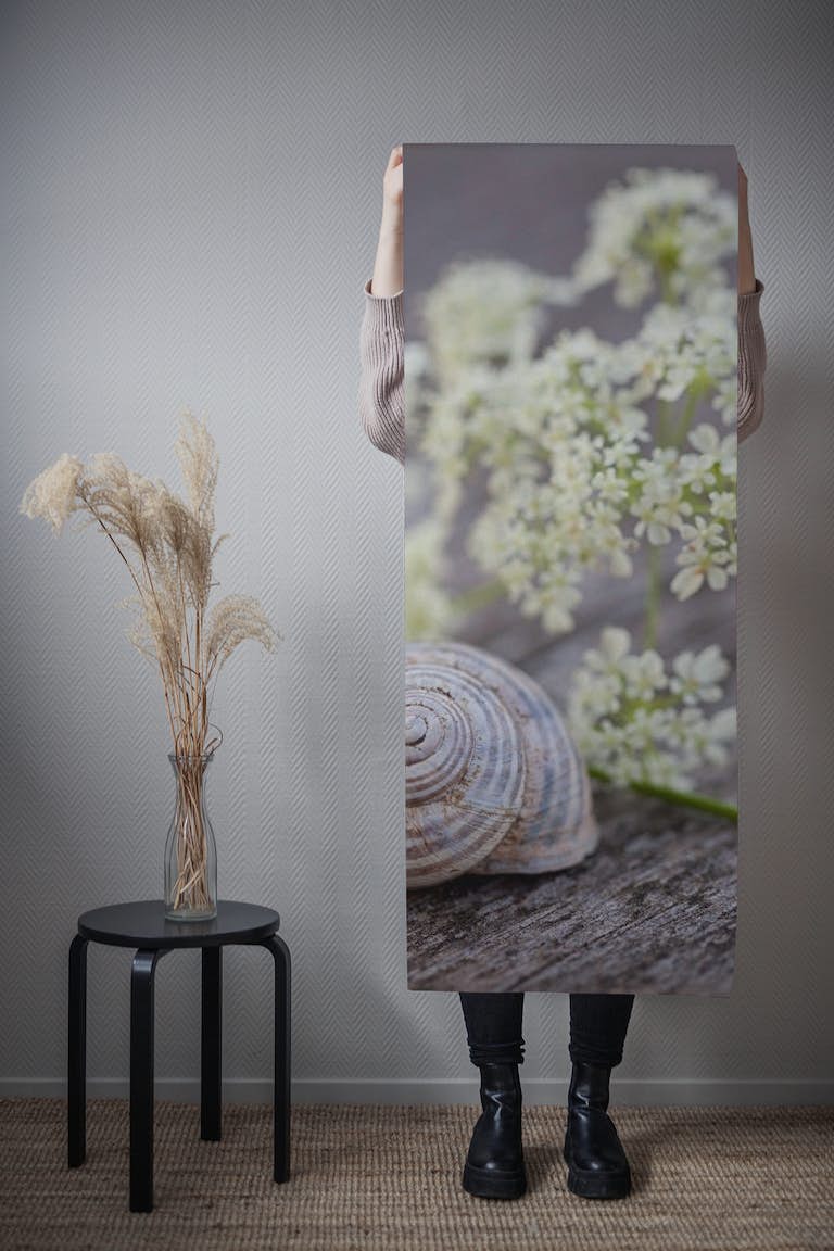 Wild Parsley And Snail Shell tapeta roll