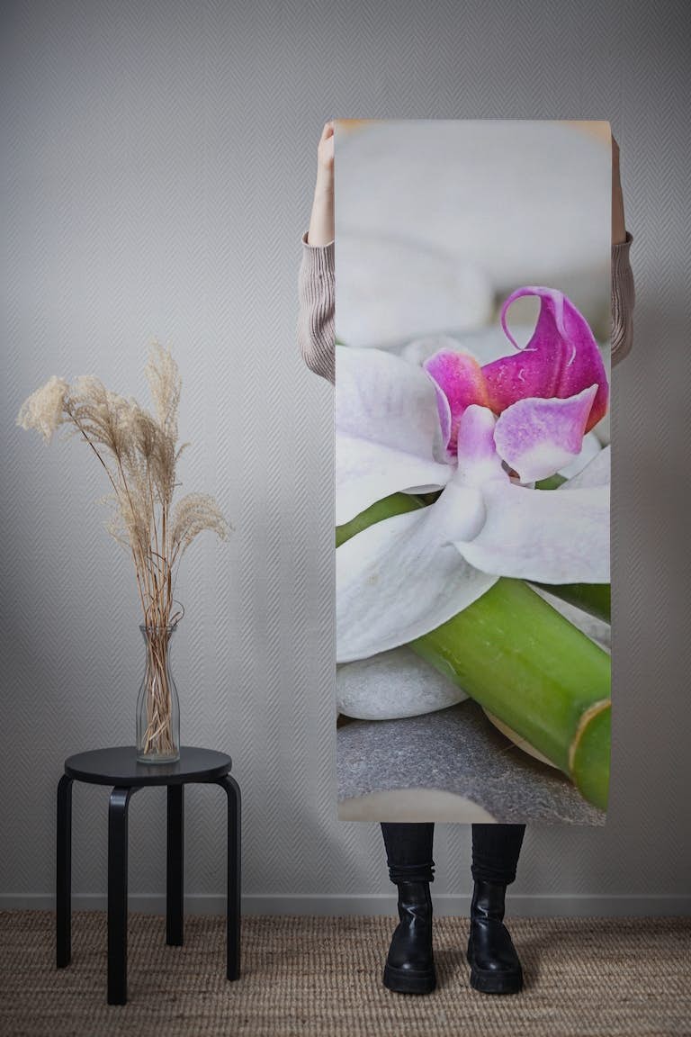 White Orchid On Bamboo tapet roll