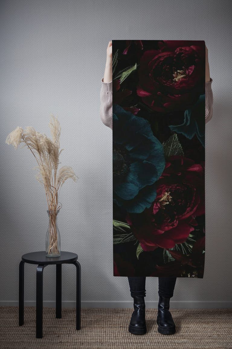 The Darkest Gothic Moody Floral Baroque Lush Peonies Midnight Flowers behang roll