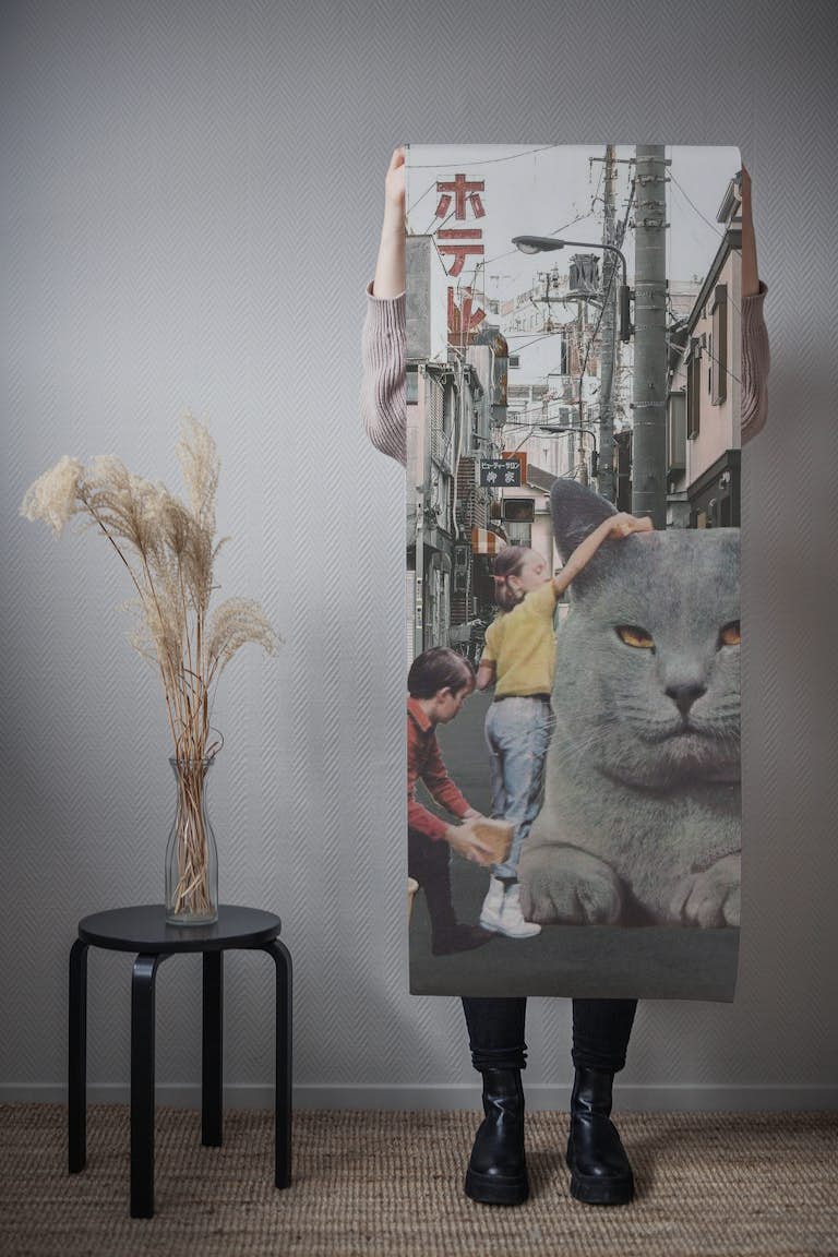 Children washing a giant Cat in Tokyo Streets papel pintado roll