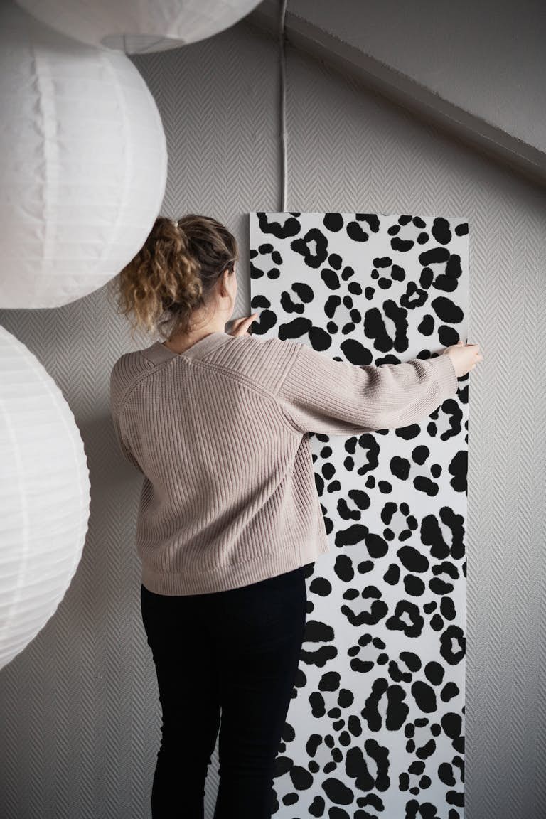 Leopard Print Glam 6 wallpaper roll