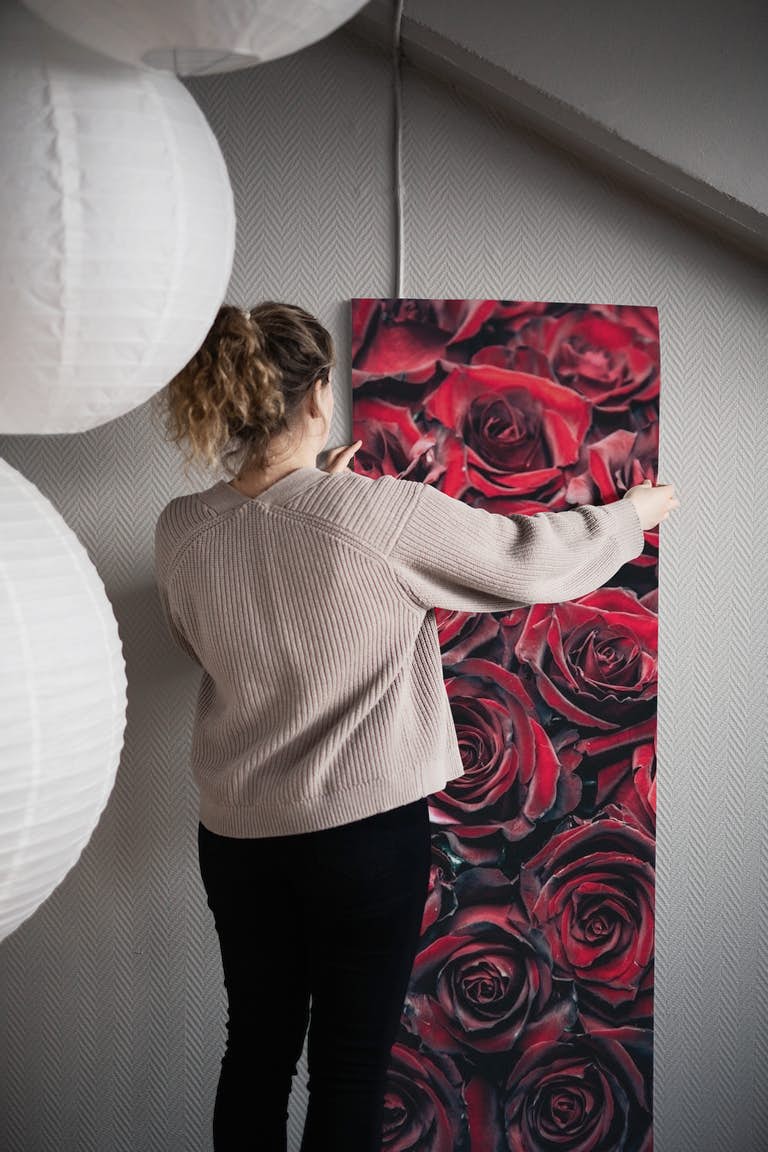 50 Roses wallpaper roll