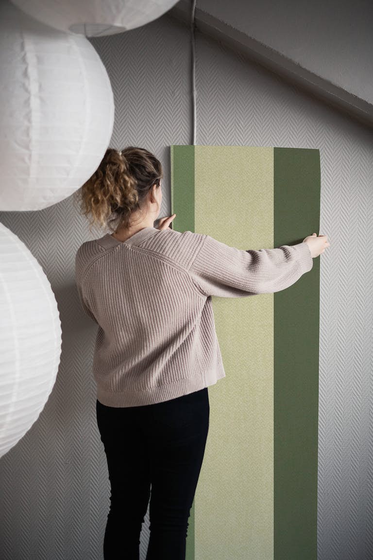 Muted Green Stripes behang roll