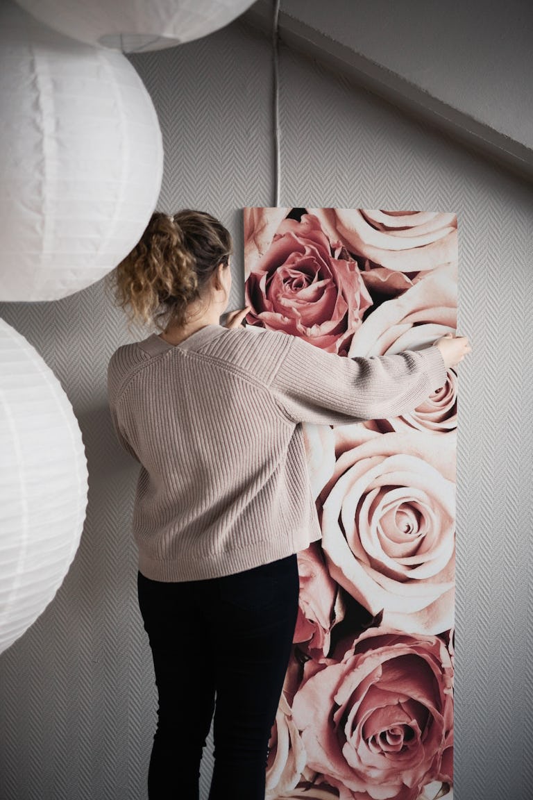 Roses wallpaper roll