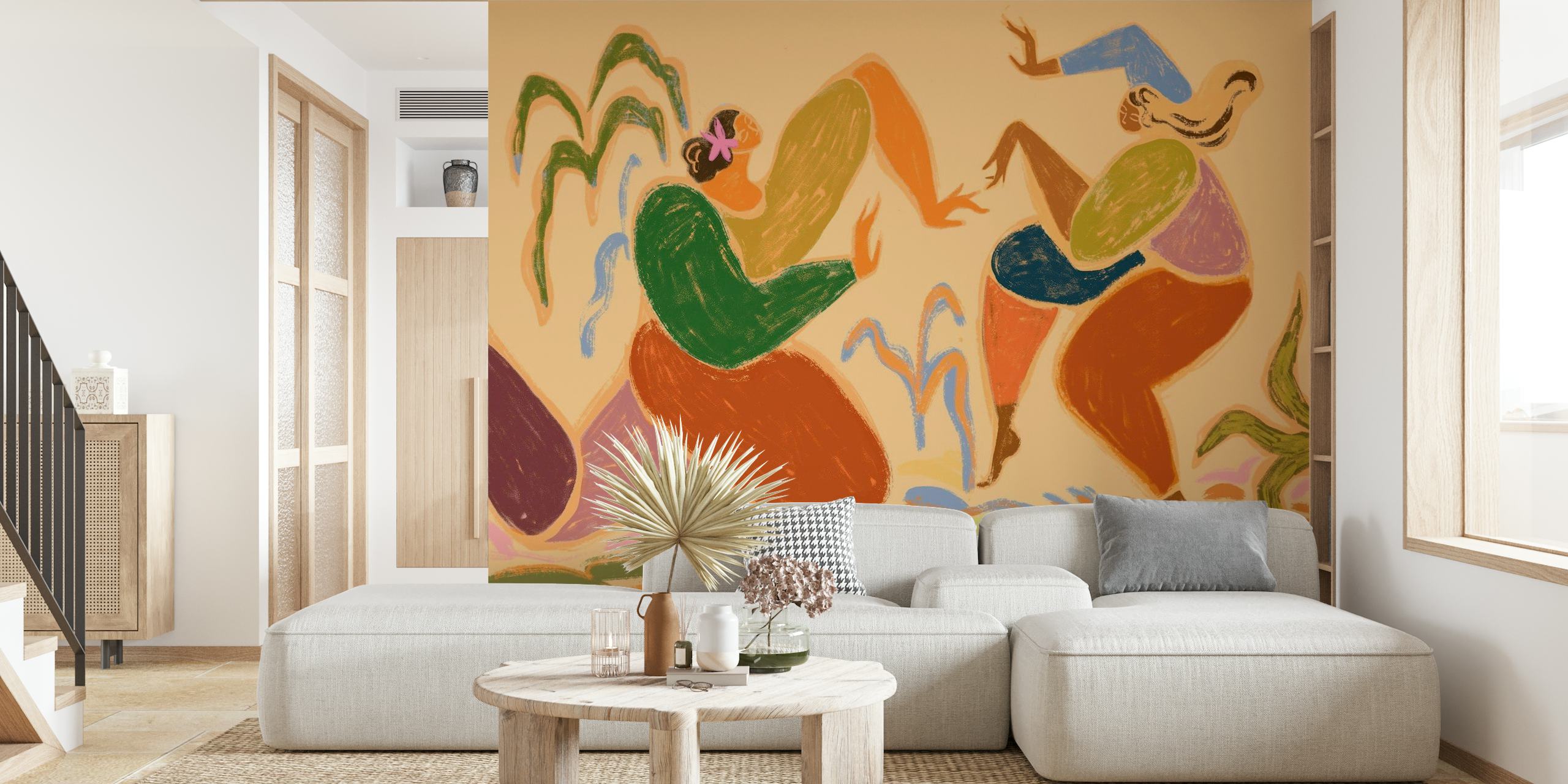 Abstrakti tanssiaiheinen seinämaalaus maanläheisillä väreillä, jotka kuvaavat rytmisiä hahmoja liikkeessä