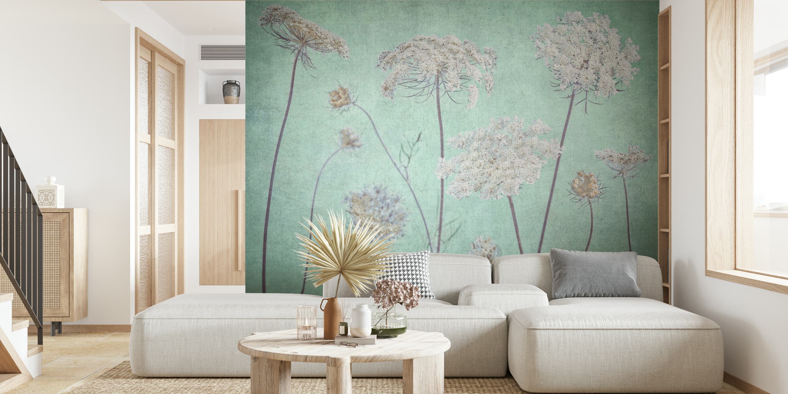 Blomstret tapetdesign i et rum