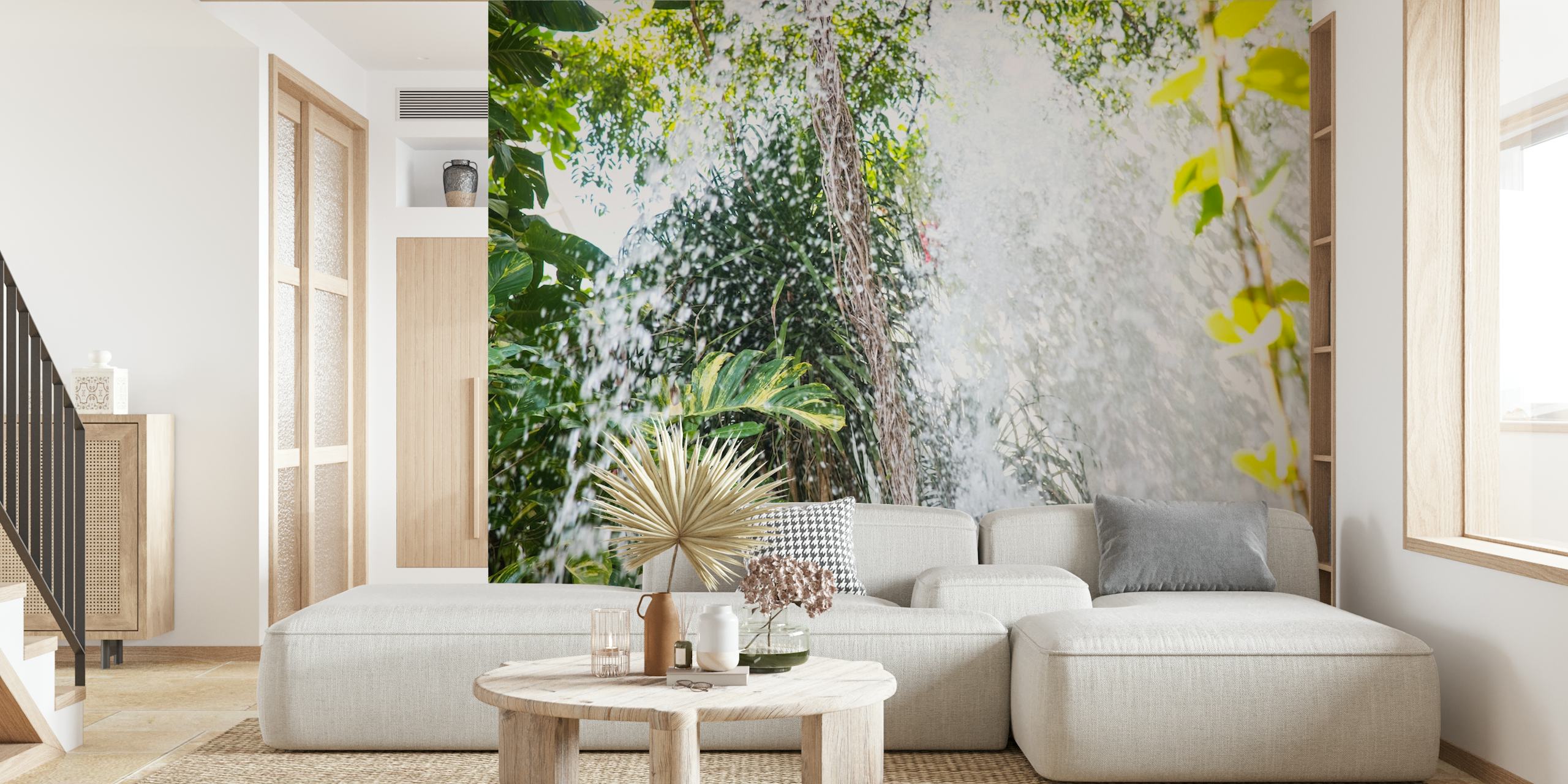 Fototapeta z bujnymi tropikalnymi liśćmi i wodospadem