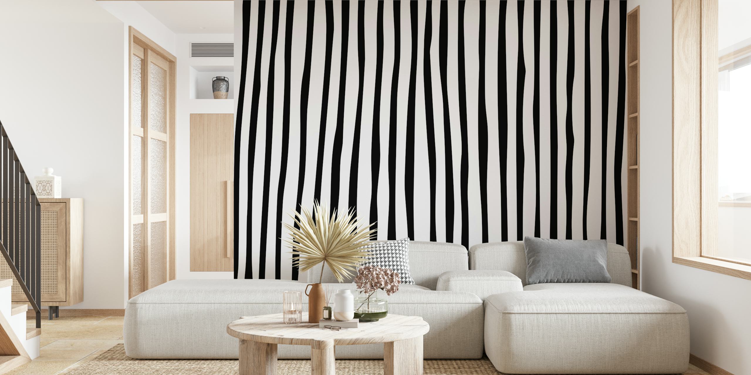 Crno-bijela prugasta tapeta u sobi
