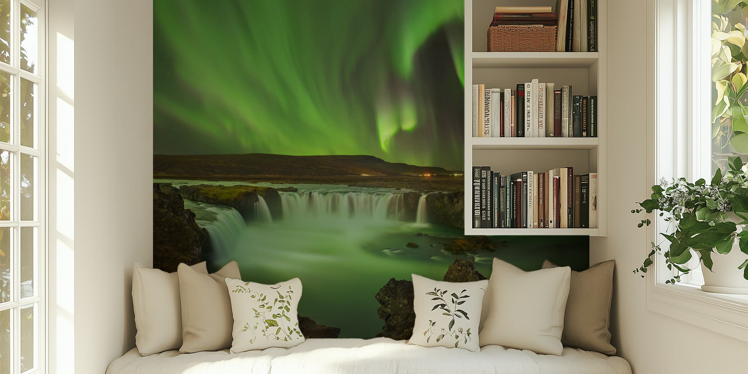 Wandbild „Aurora über einem Wasserfall“, das Nordlichter und einen ruhigen Wasserfall in einer natürlichen Landschaft zeigt