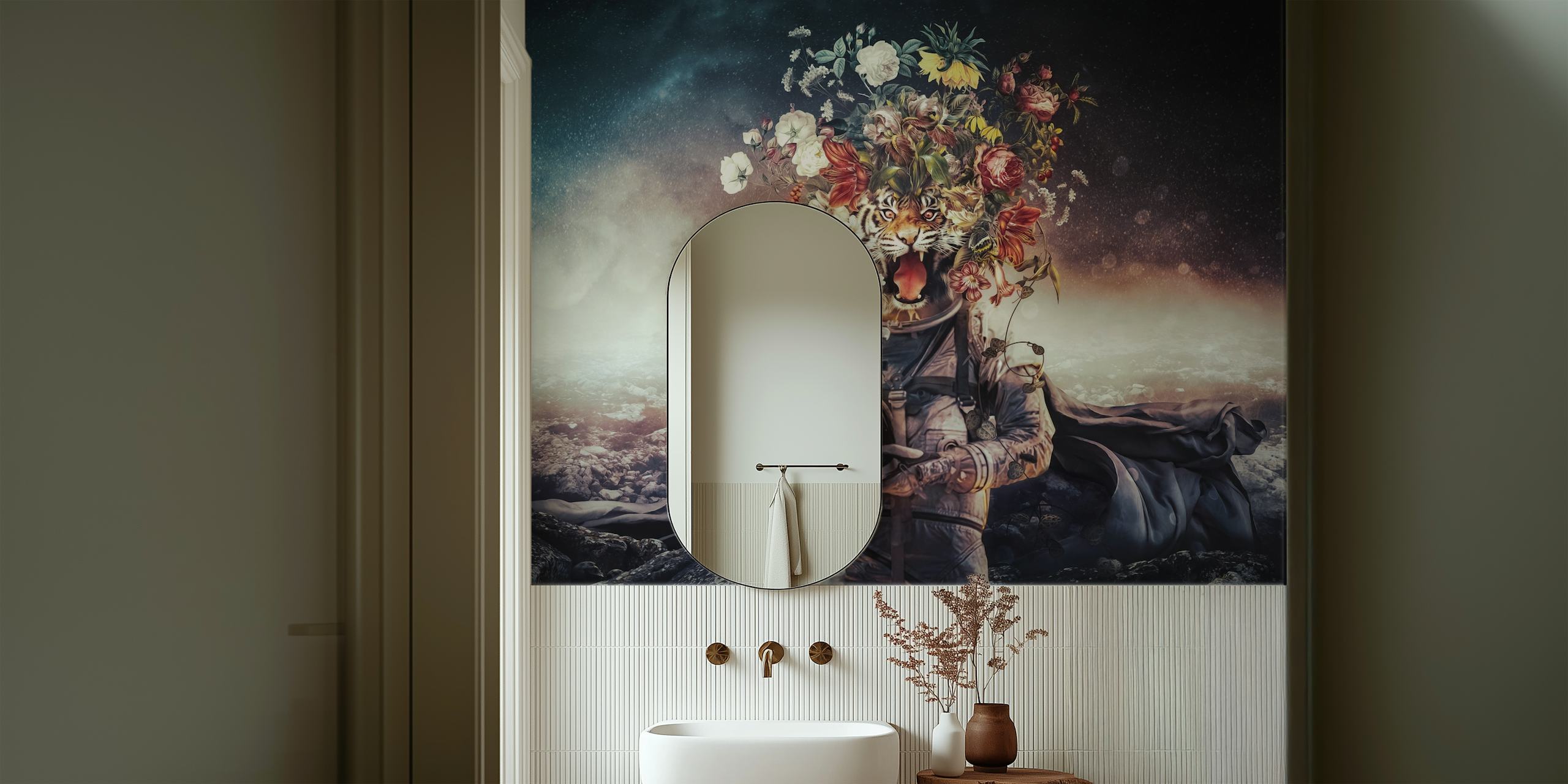 Katze in Astronautenkostüm mit Blumen