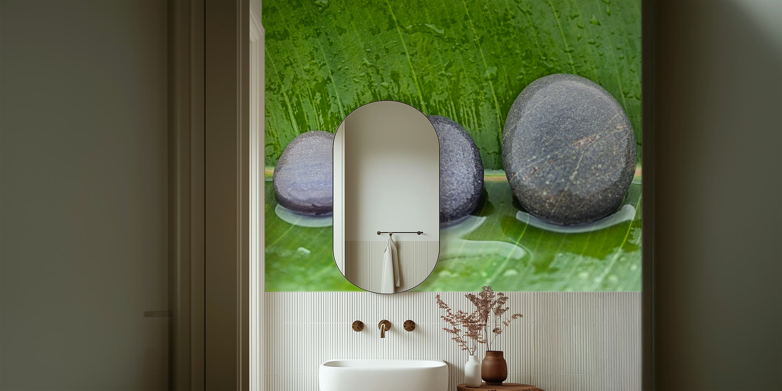 Ontwerp van behang Pebble On Green Leaf