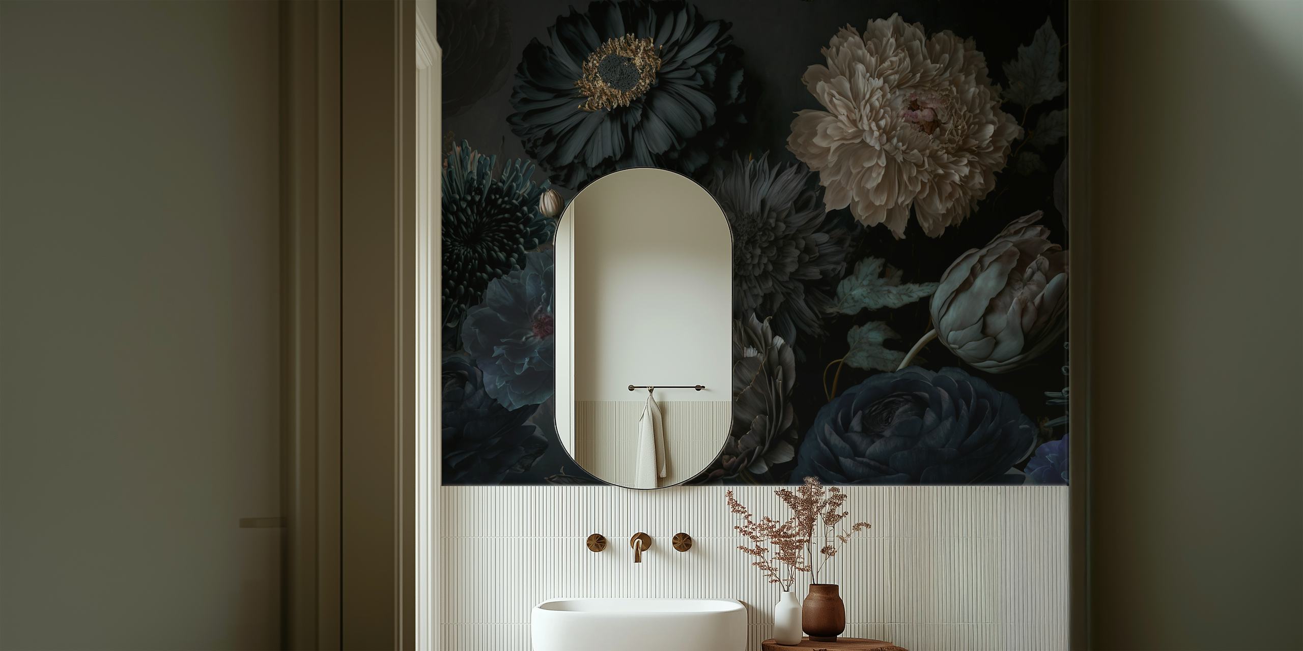 Donkere bloemen in verschillende tinten zwart en nude wallpaper