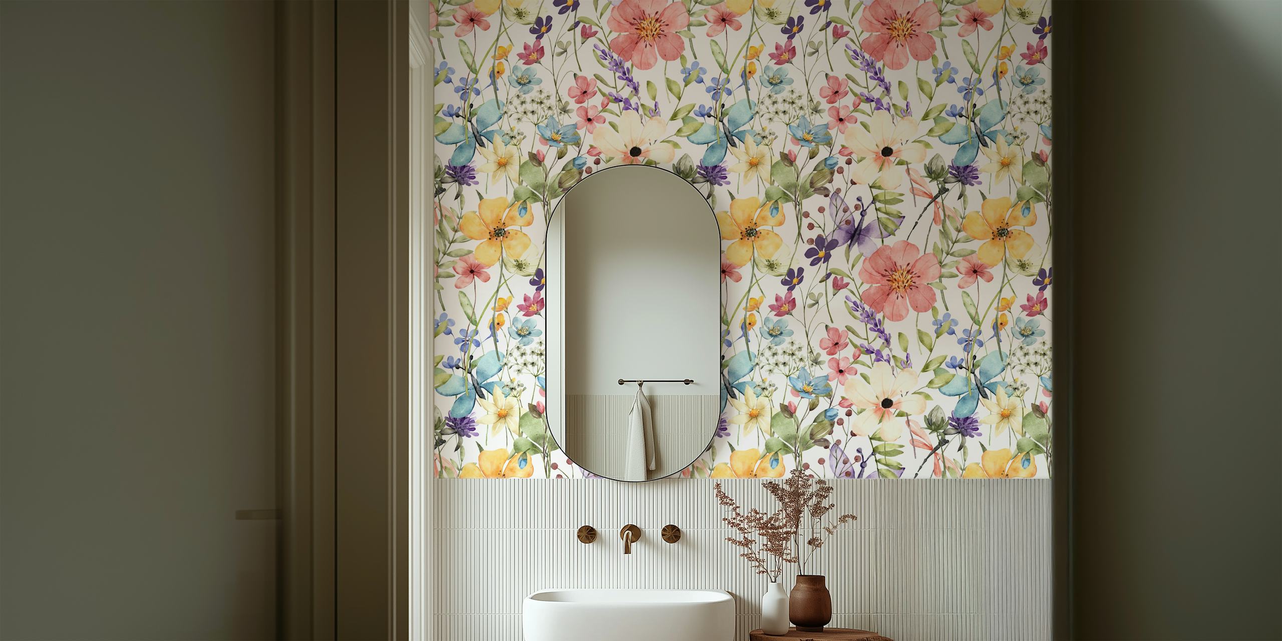 Wild watercolor flower wallpaper σε ένα δωμάτιο
