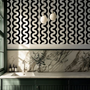 Bold wavy stripes black and white