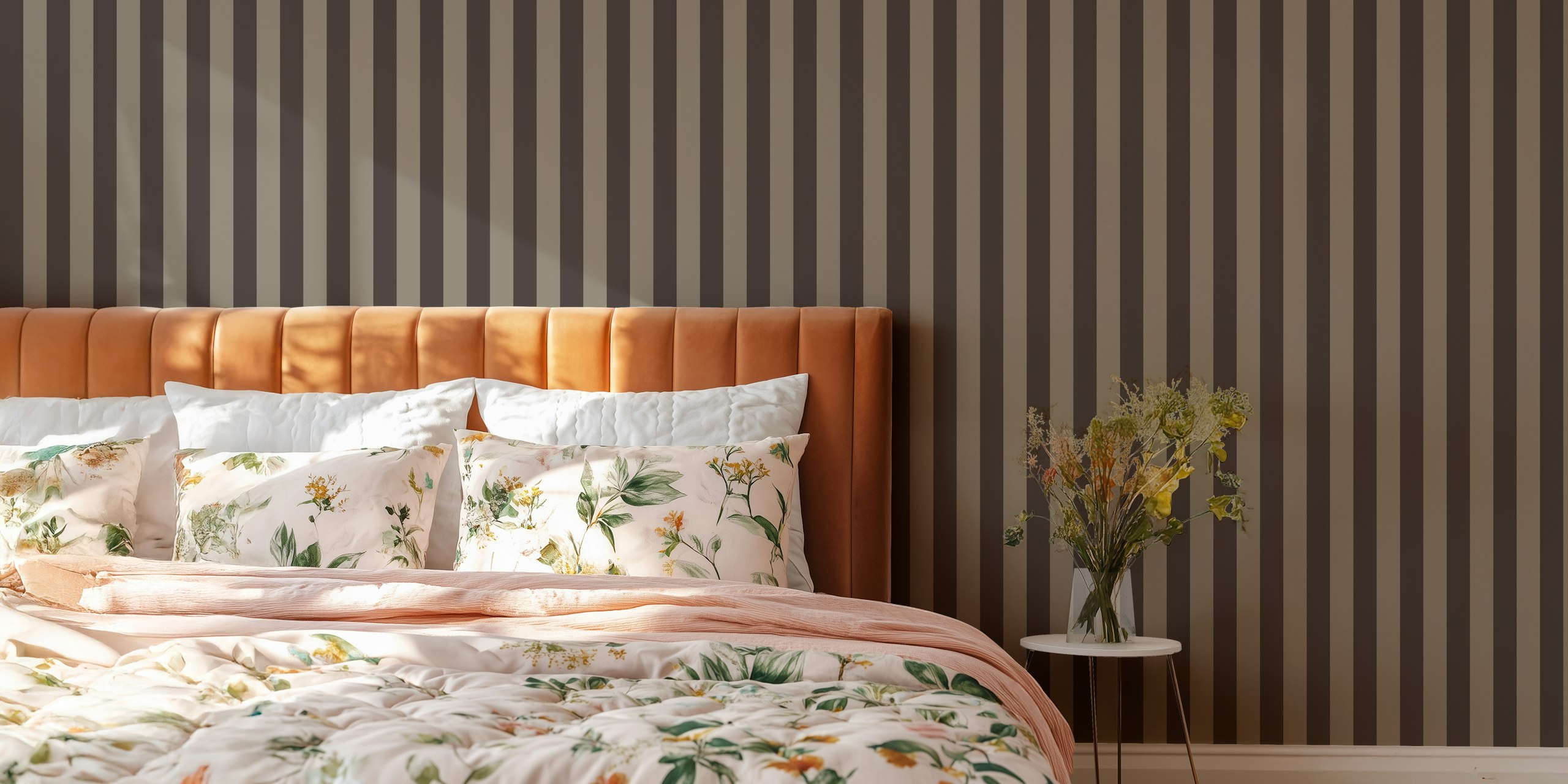 Cabincore Smoky Black Stripes tapeta u sobi