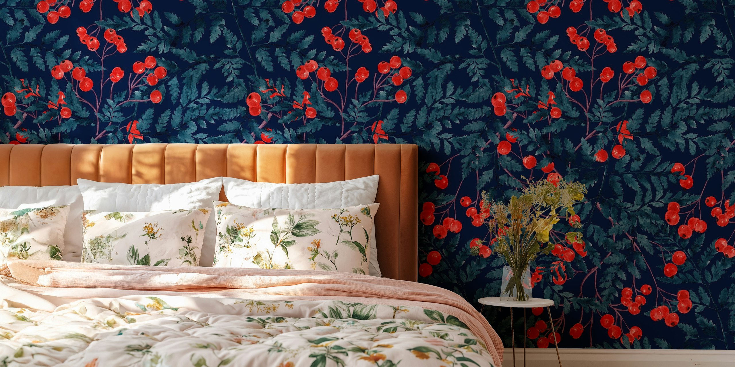 Midnight Berries behang in een kamer