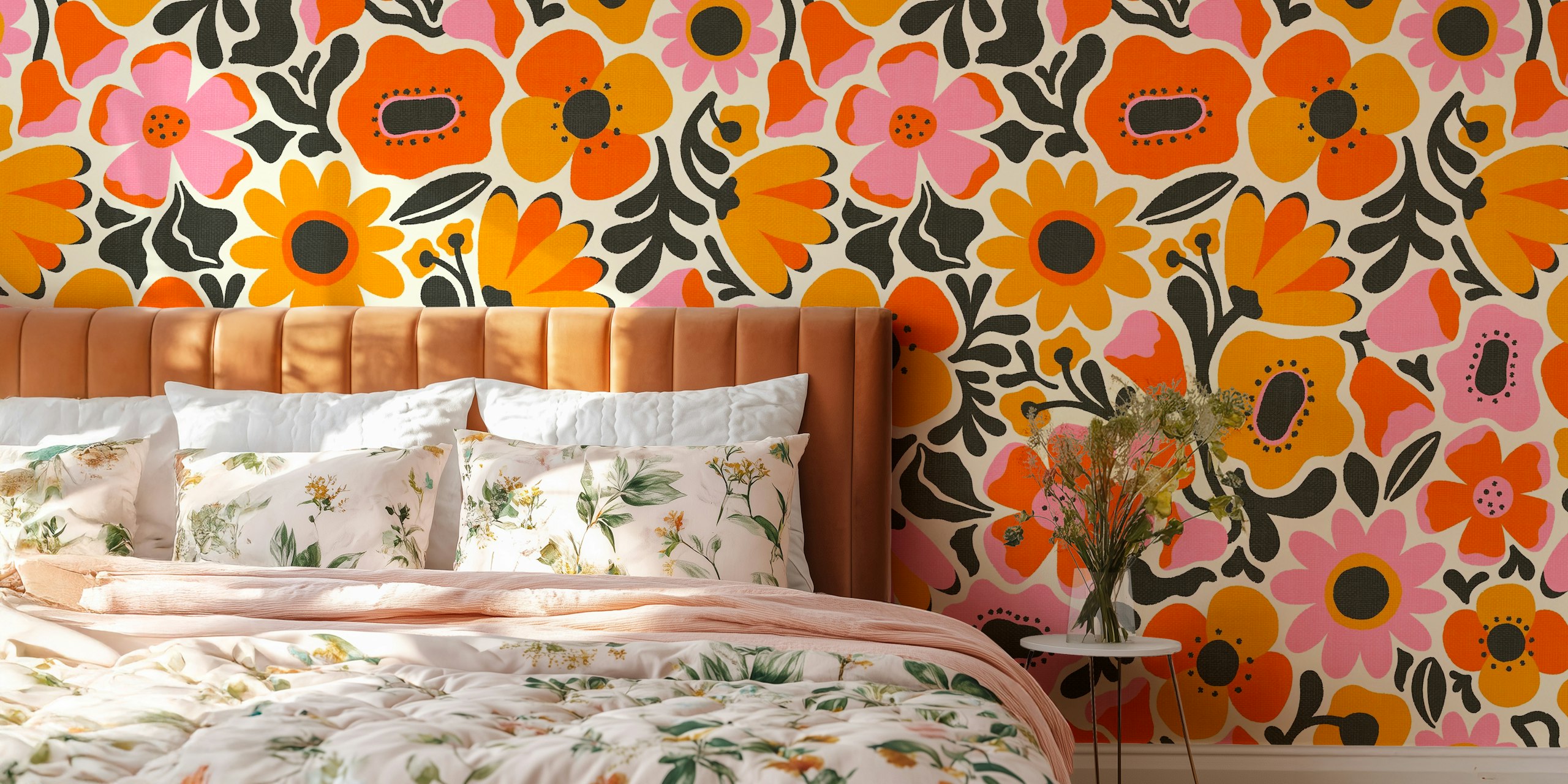 Mid Mod Meadow in Pink and Orange wzór tapety