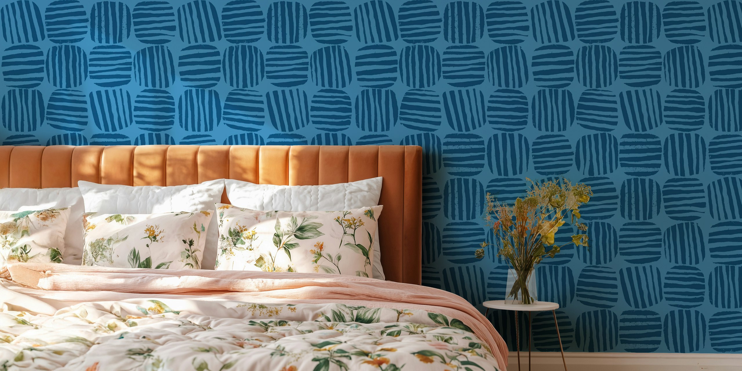 Striped Circle Squares Blue Tapete in einem Raum