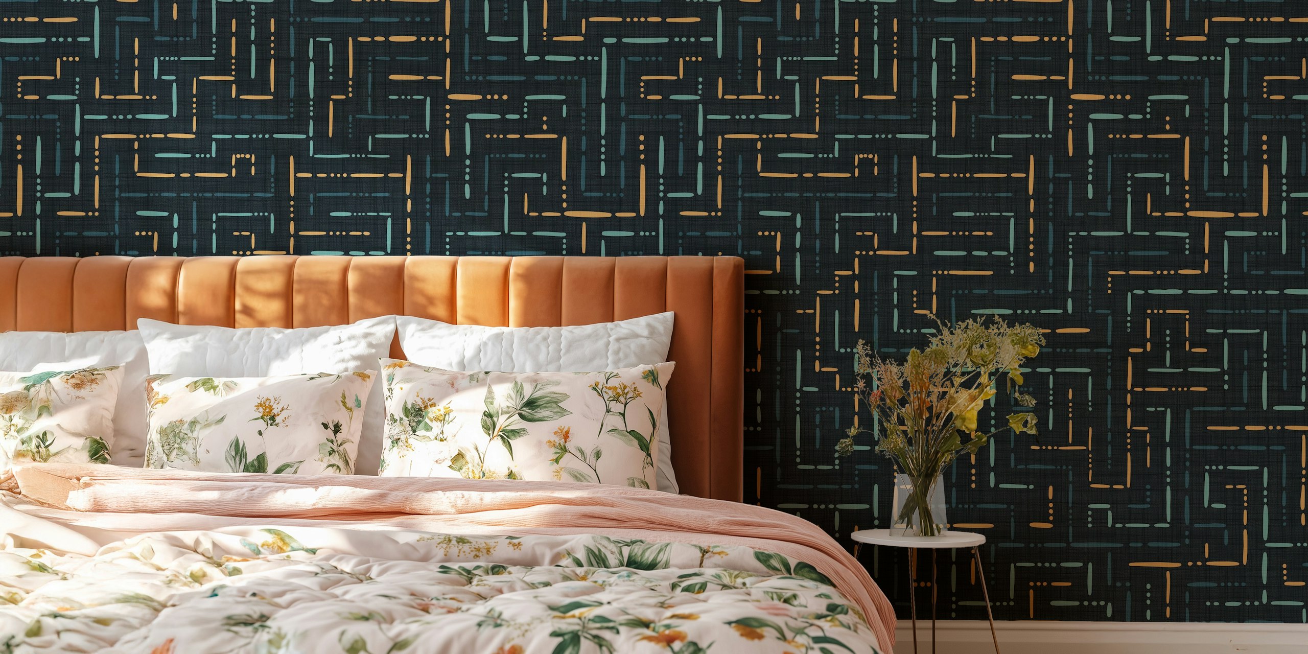 Celestial boho labyrinth midnight gold tapetti huoneessa