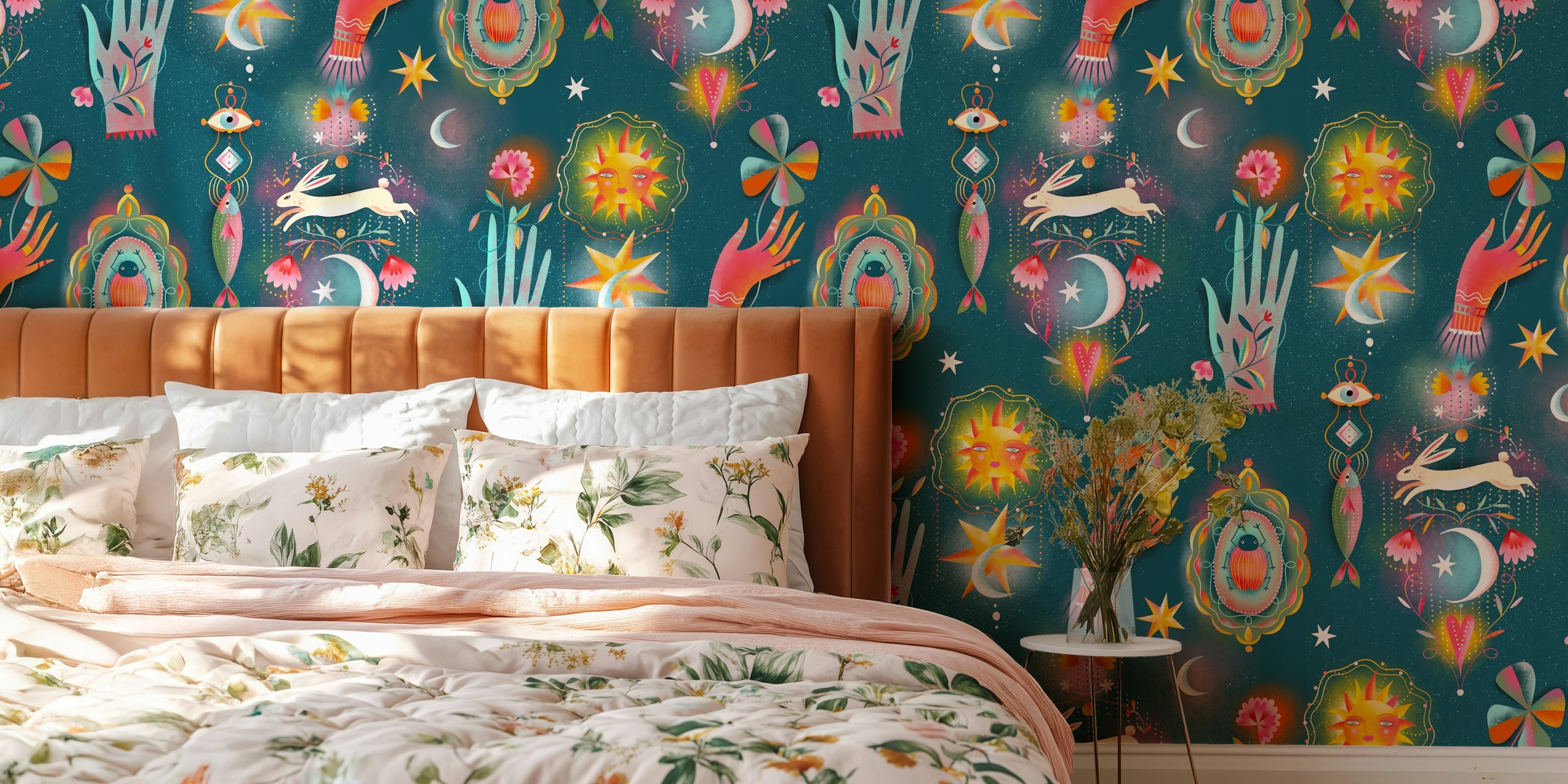 Motifs de mains, fleurs et astres colorés sur fond bleu wallpaper