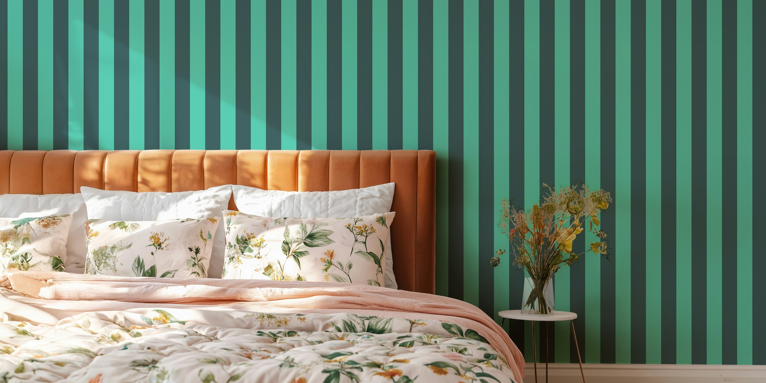 papier peint à rayures verticales bleues et vertes pour un intérieur rétro et stylé