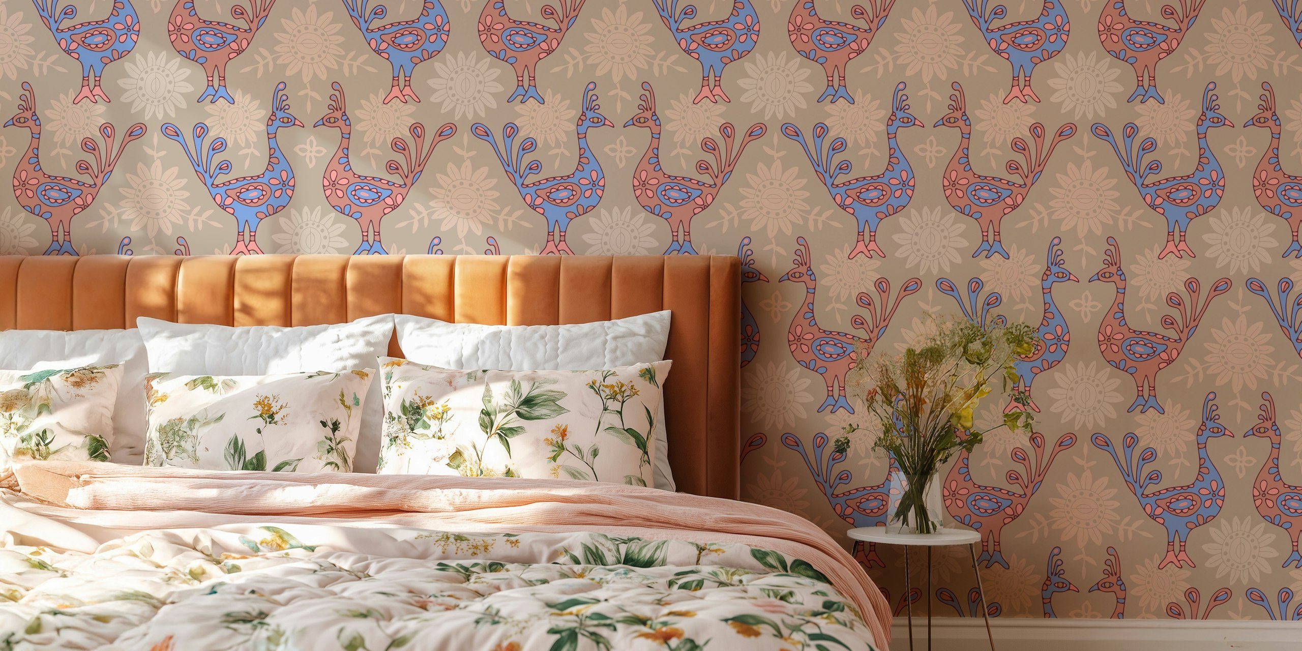 Peacock Garden papel tapiz boho en una habitación