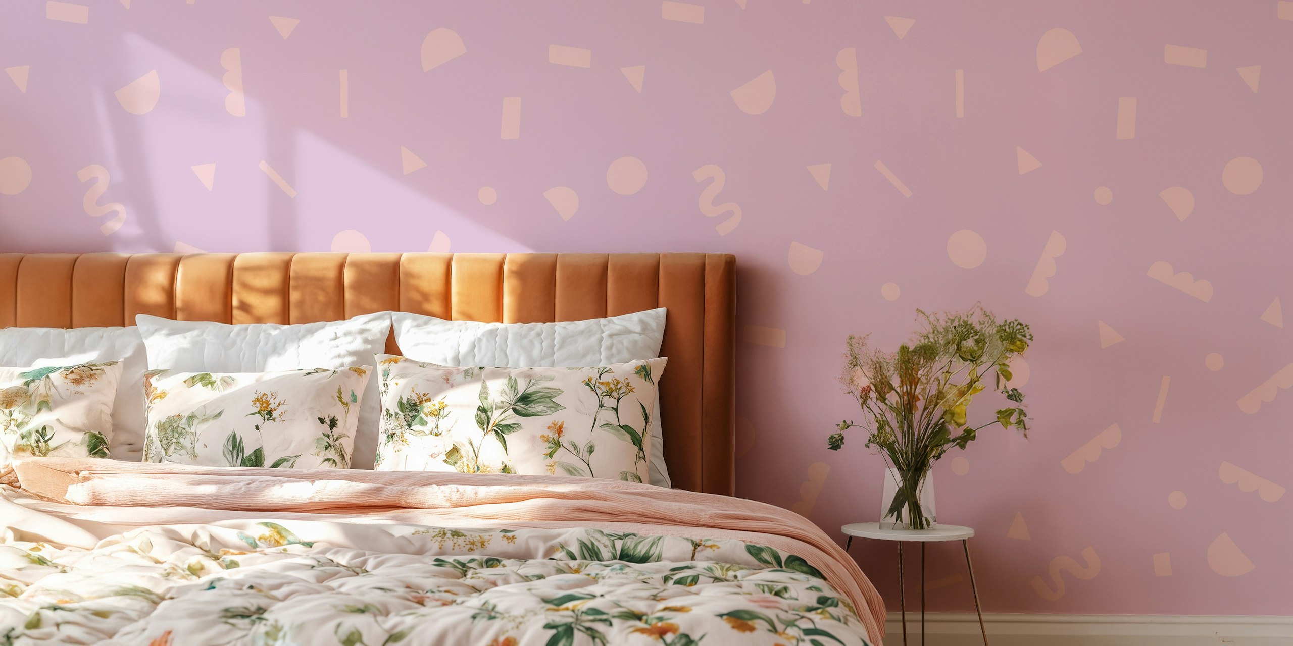 Geometric shapes in soft lilac tones wallpaper