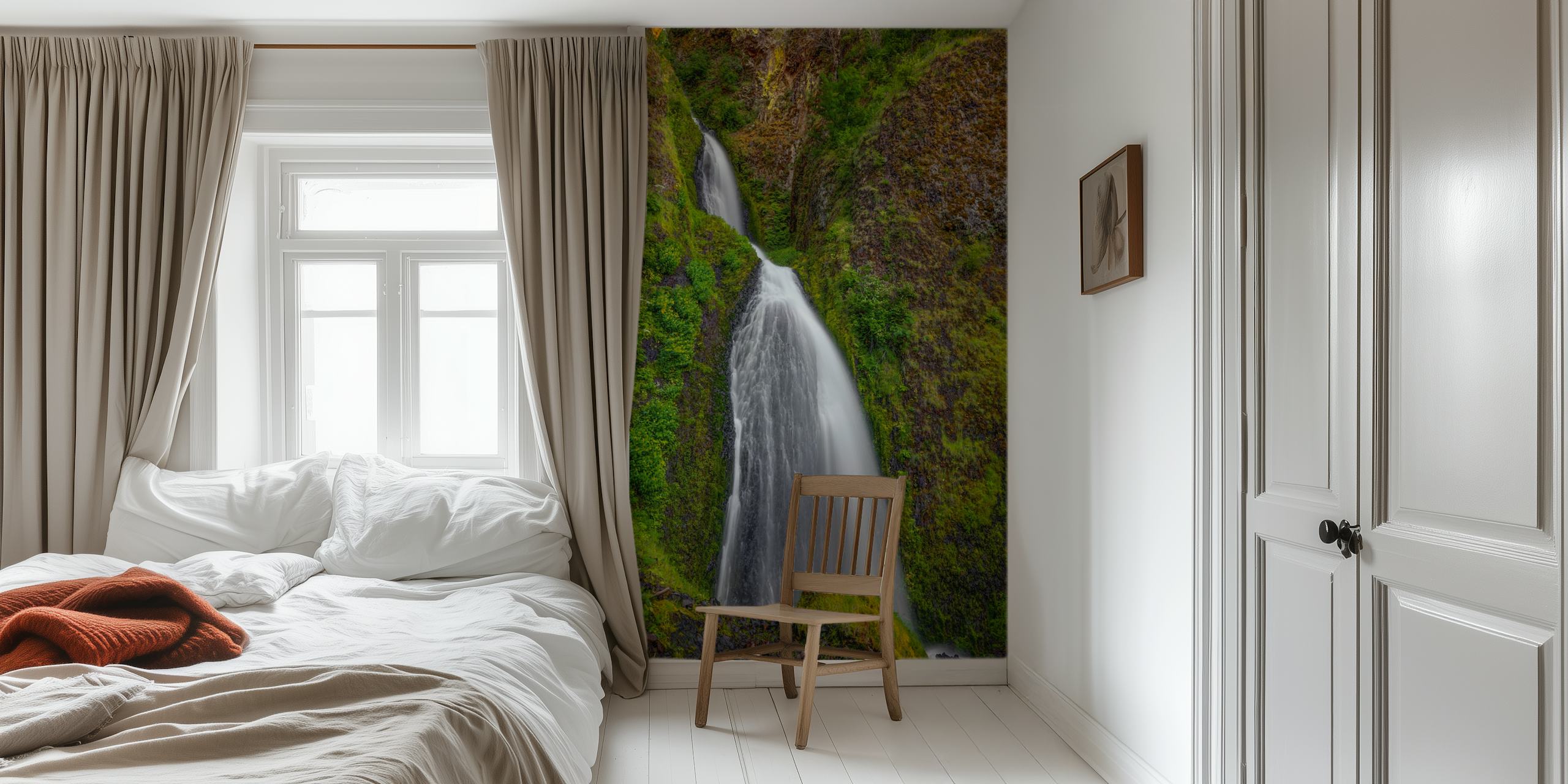 Tapeta Wahkeena Falls v náhledu pokoje