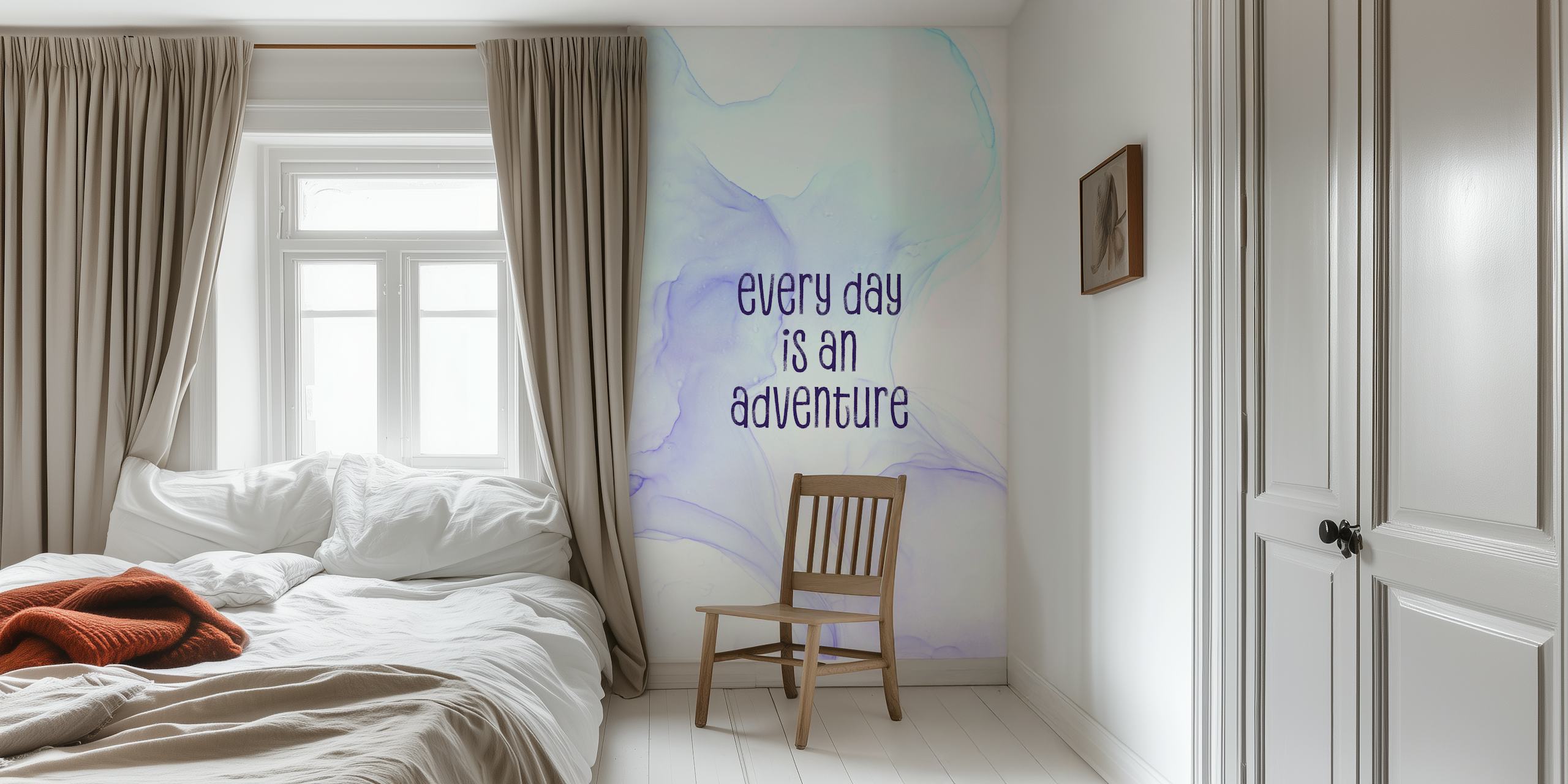 Fargerik tapet med teksten Every day is an adventure