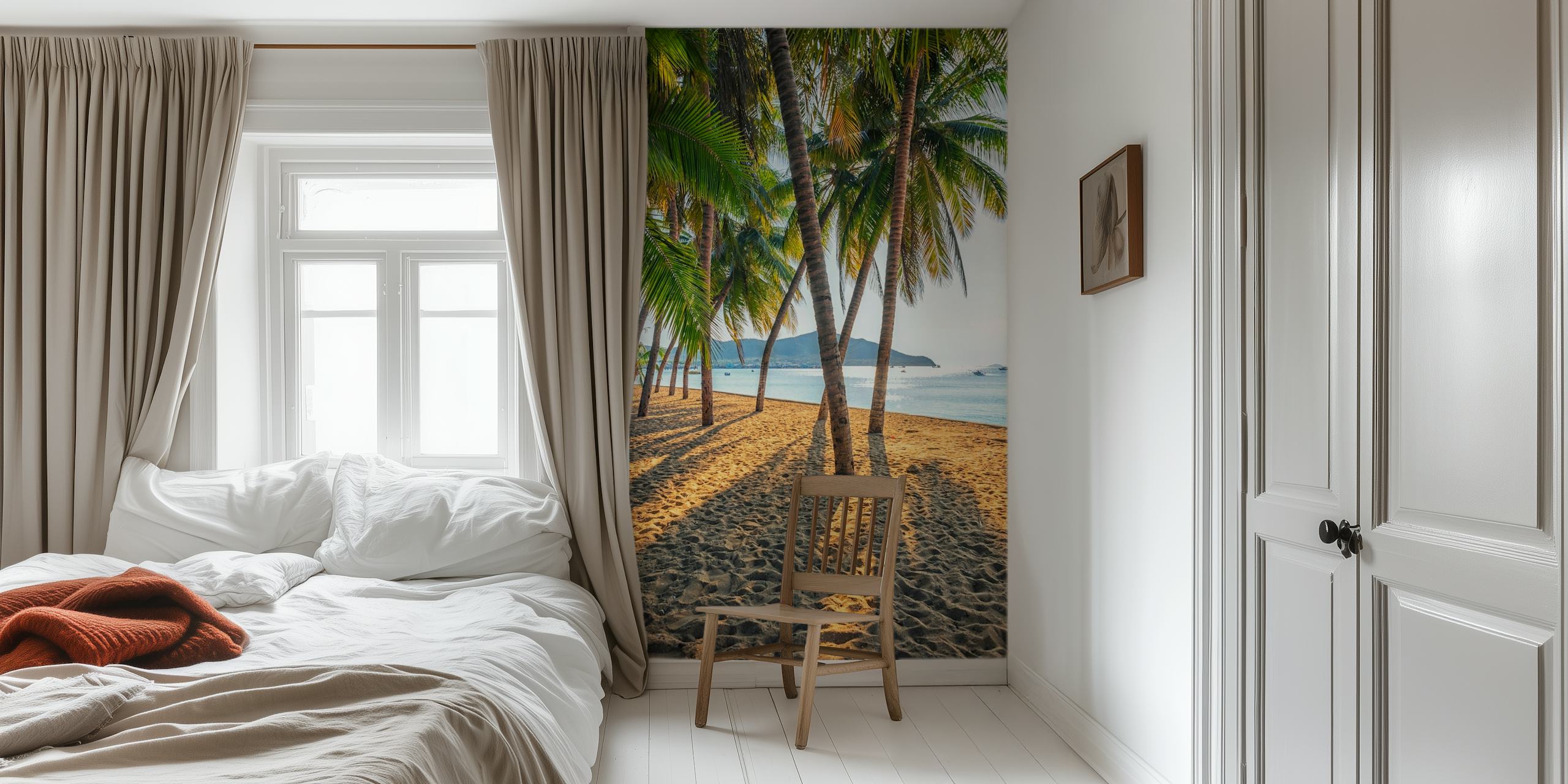 Tropisch strand fotobehang met palmbomen en uitzicht op de oceaan
