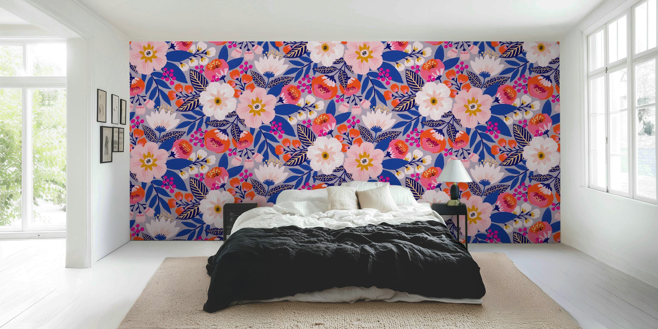 Navy achtergrond met bloemen in roze en oranje, bloemmotieven wallpaper