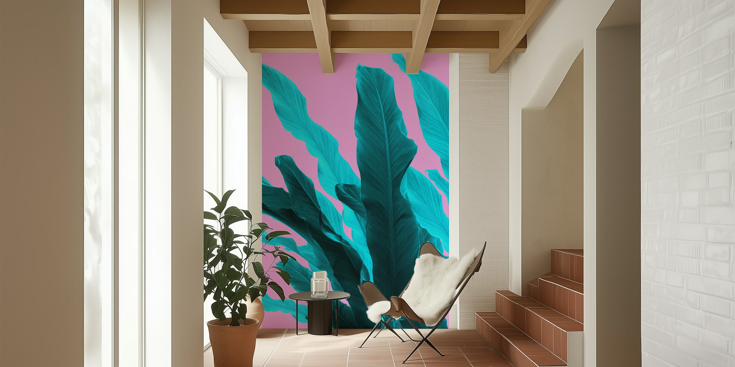 Hojas de plátano turquesas sobre un mural de fondo rosa