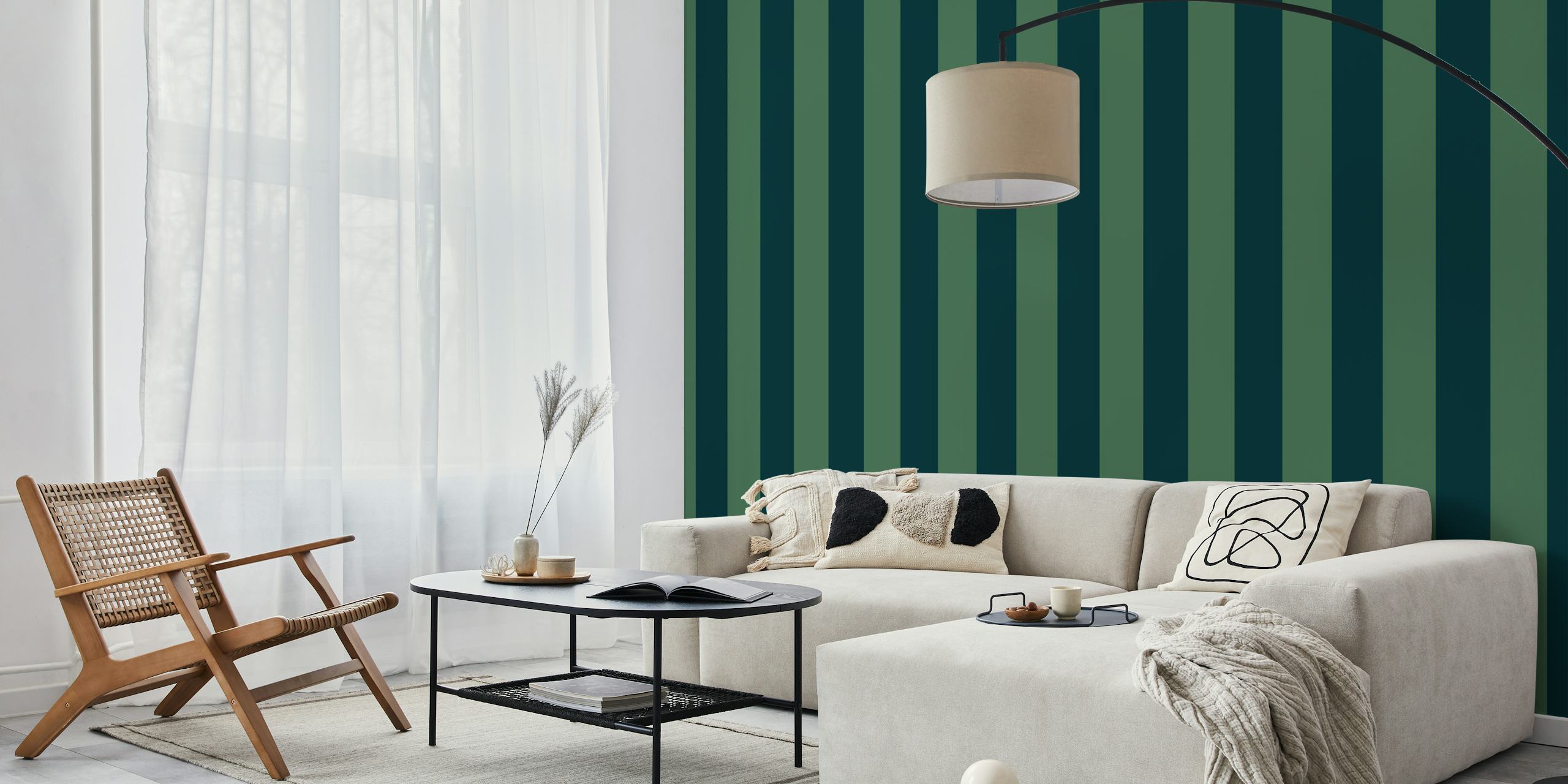 Moody and Fern Green Stripes tapet i et rum
