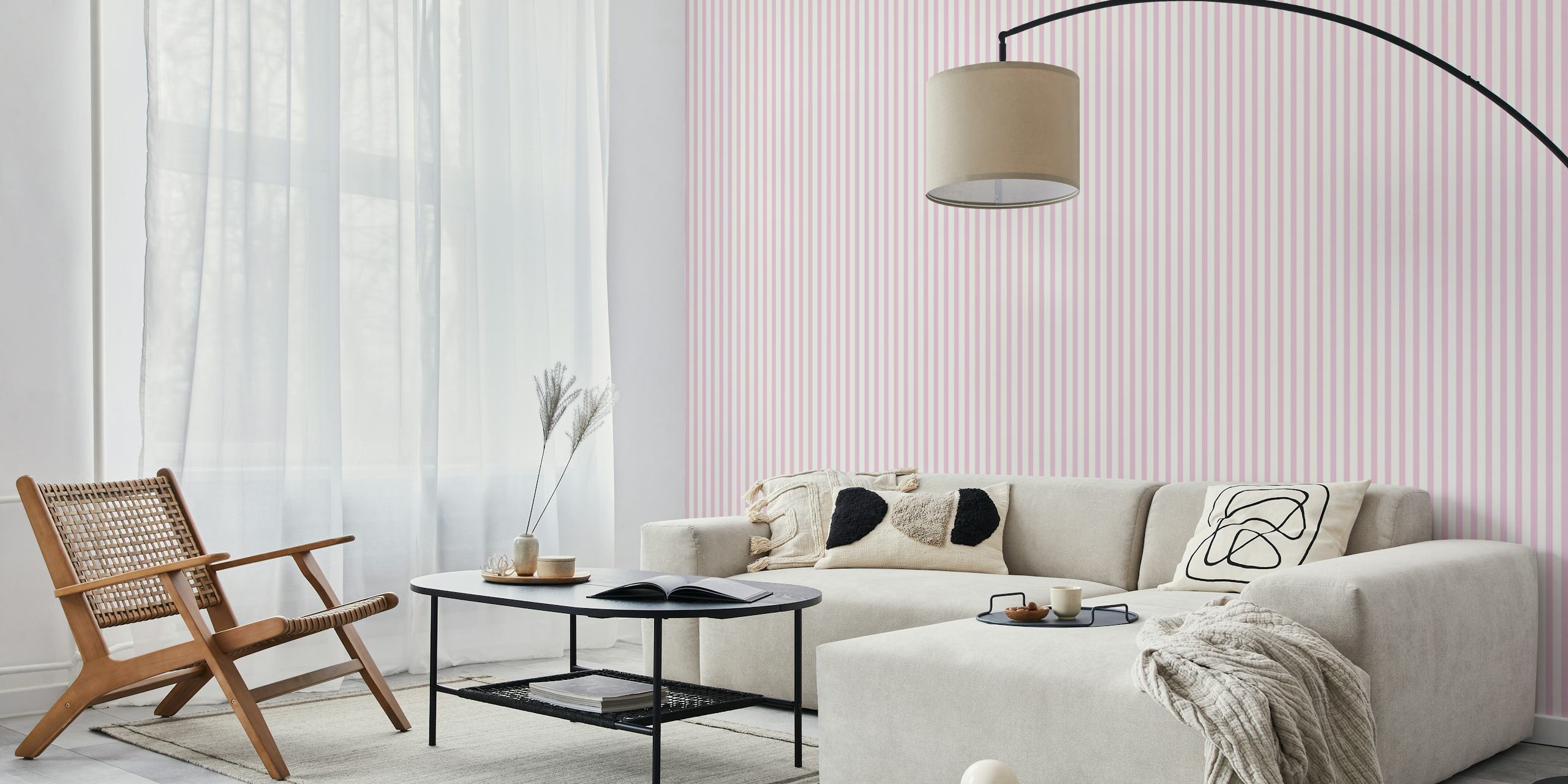 Classic thin stripes light pink tapeta v pokoji