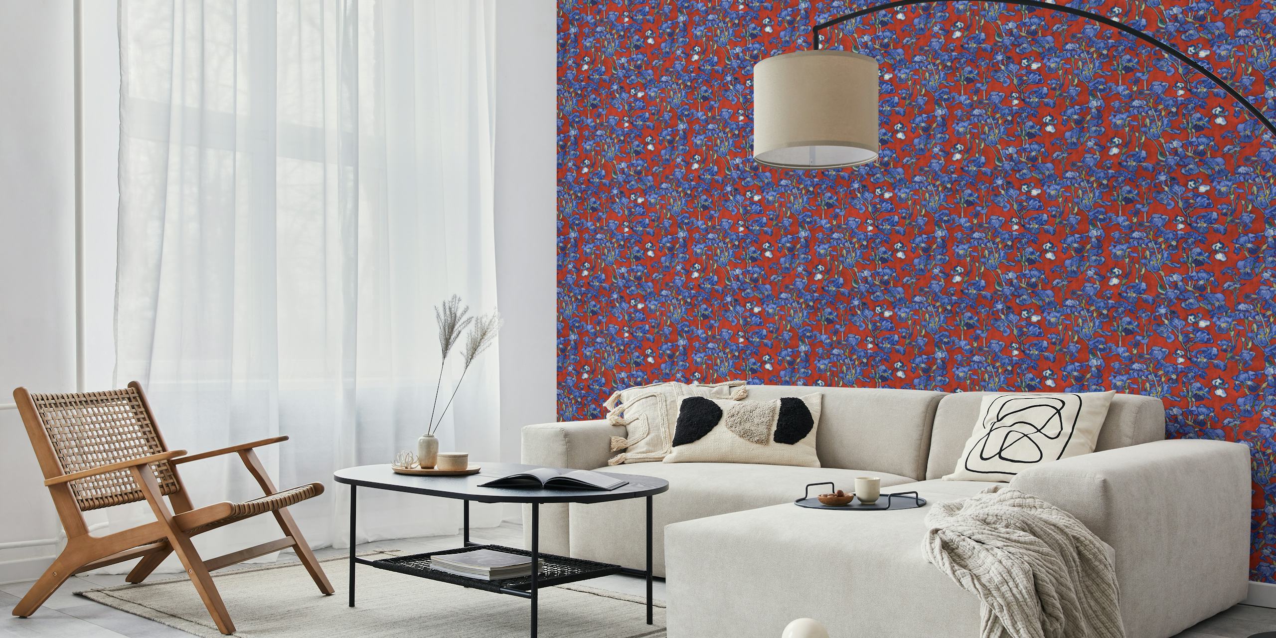 Mural de parede Van Gogh Irises com fundo vermelho vermelhão com padrão de flores de íris azul cobalto