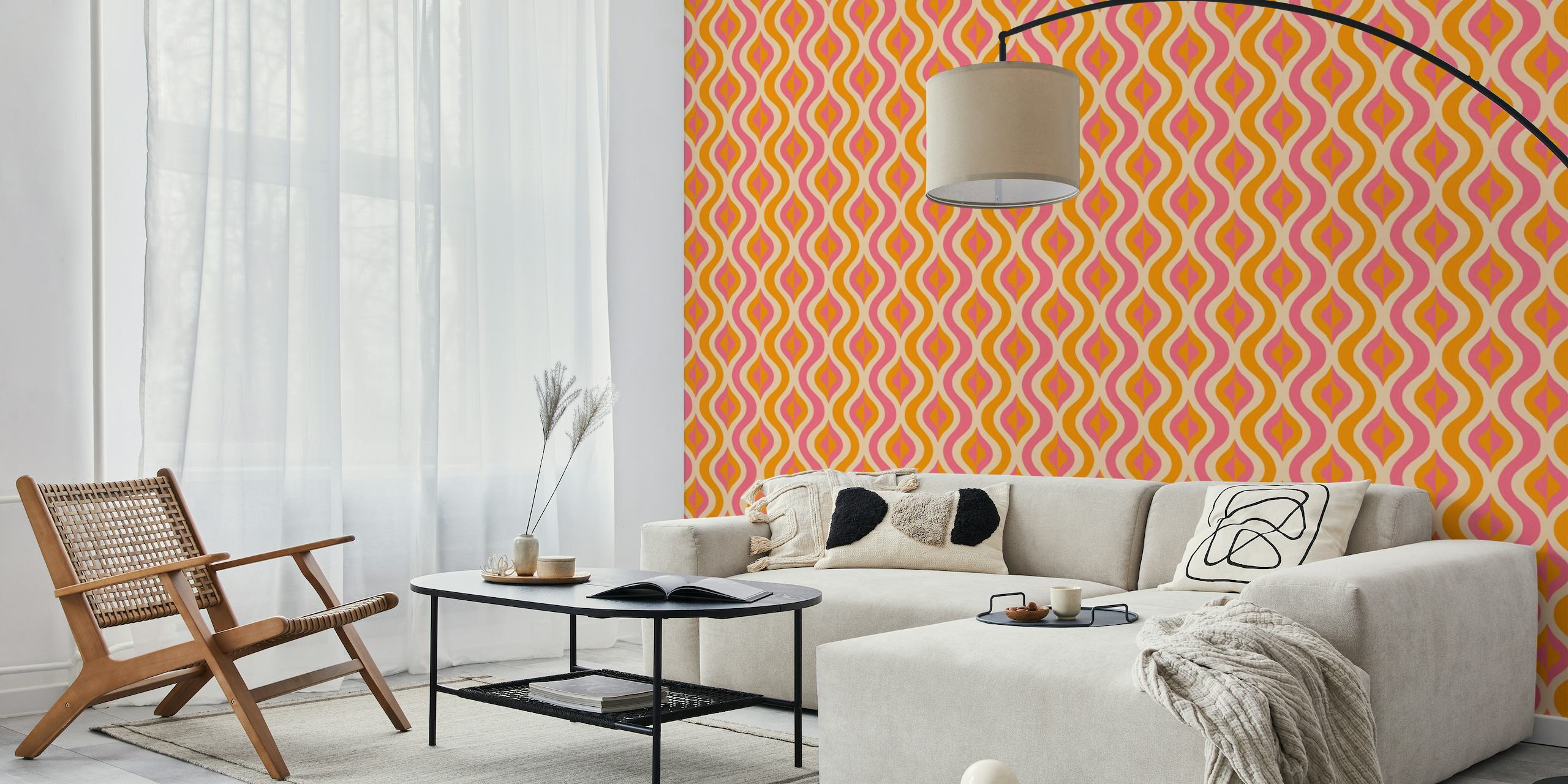 Retro Ornaments IX fotobehang met een symmetrisch patroon en rijke perzik-, oranje- en roze tinten.