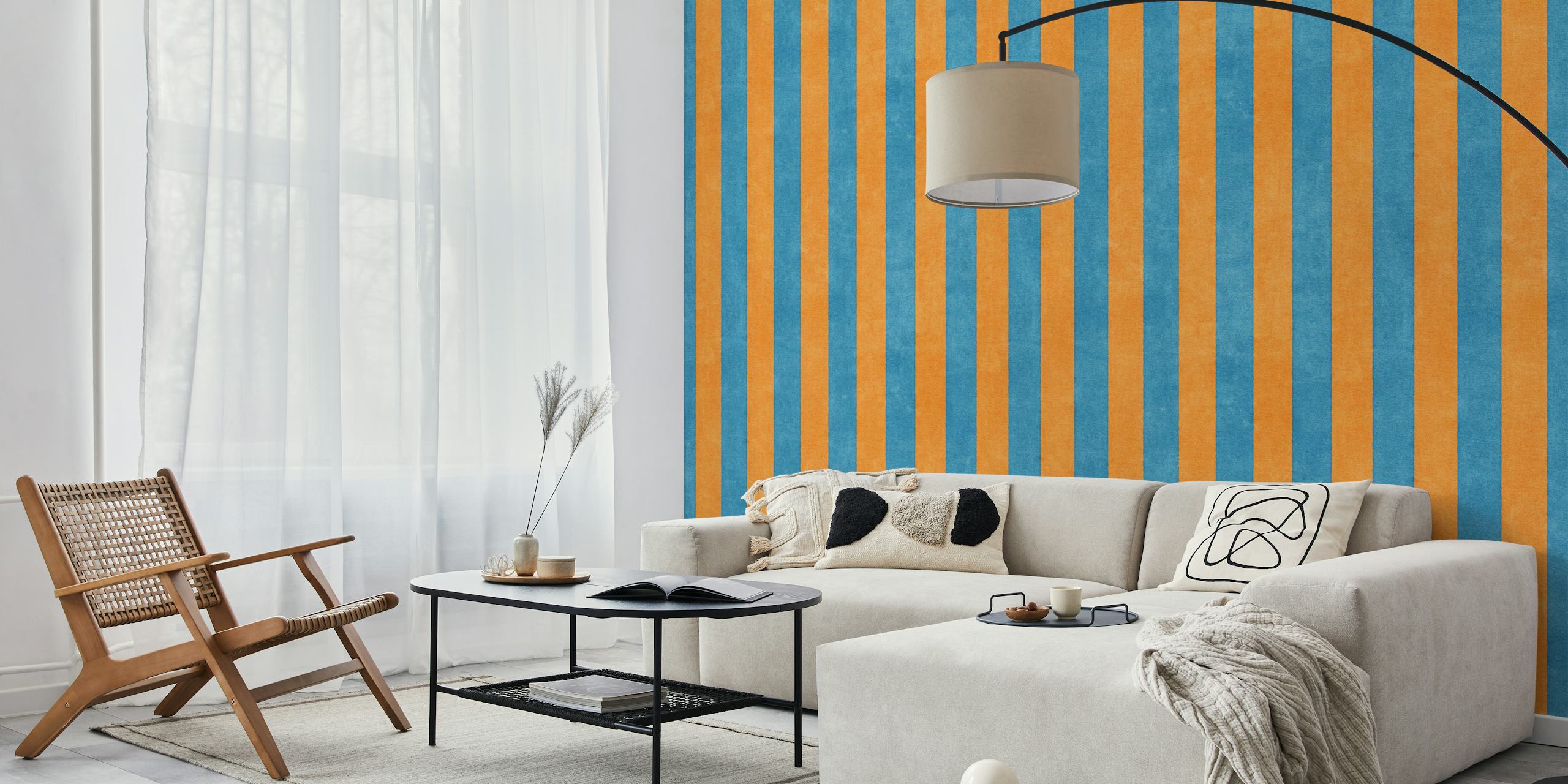 Papel De Parede Azul E Laranja Stripes Em Um Quarto