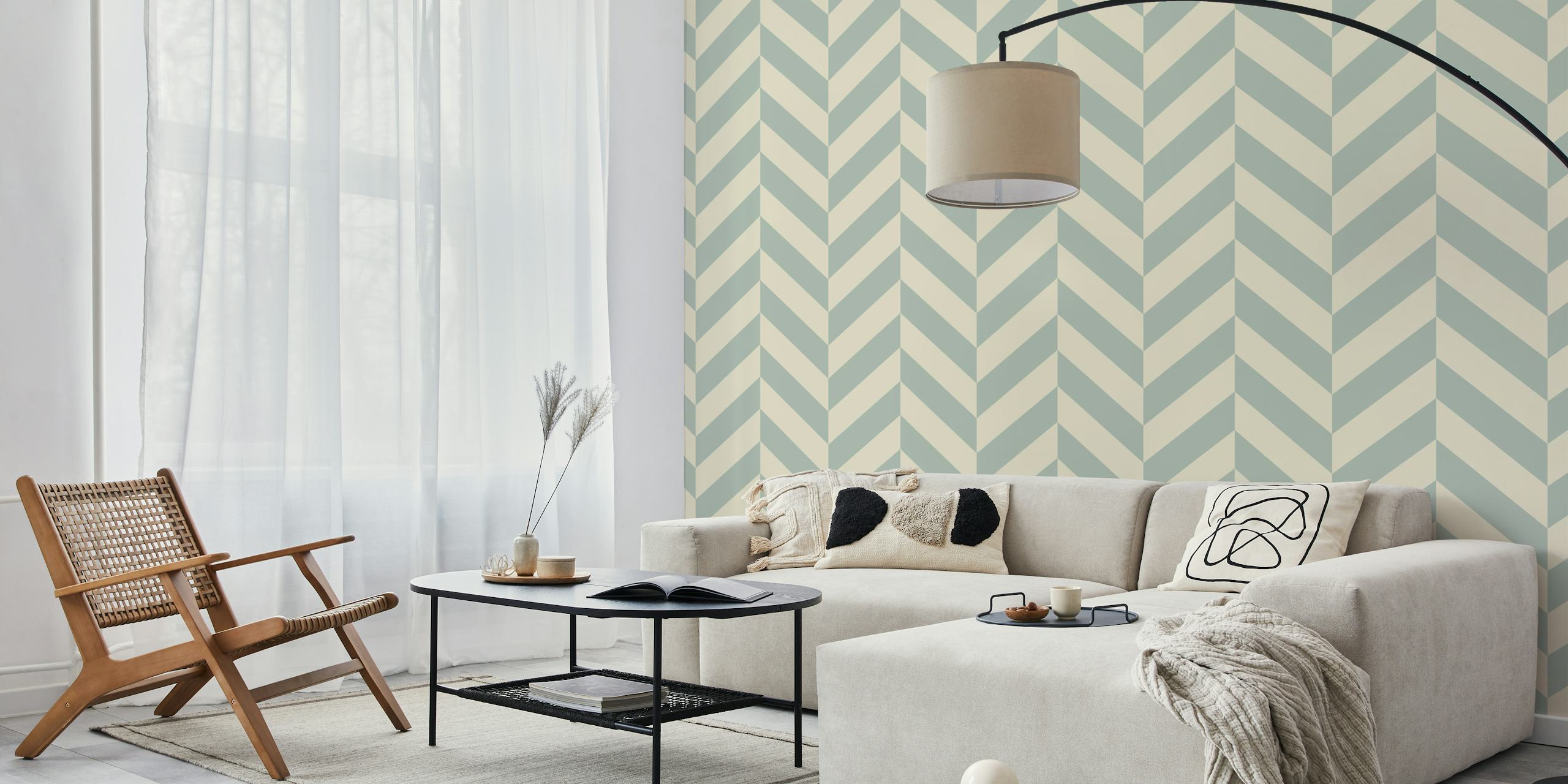 Geo Chevron Diagonal Stripes Soft Green papel pintado en una habitación
