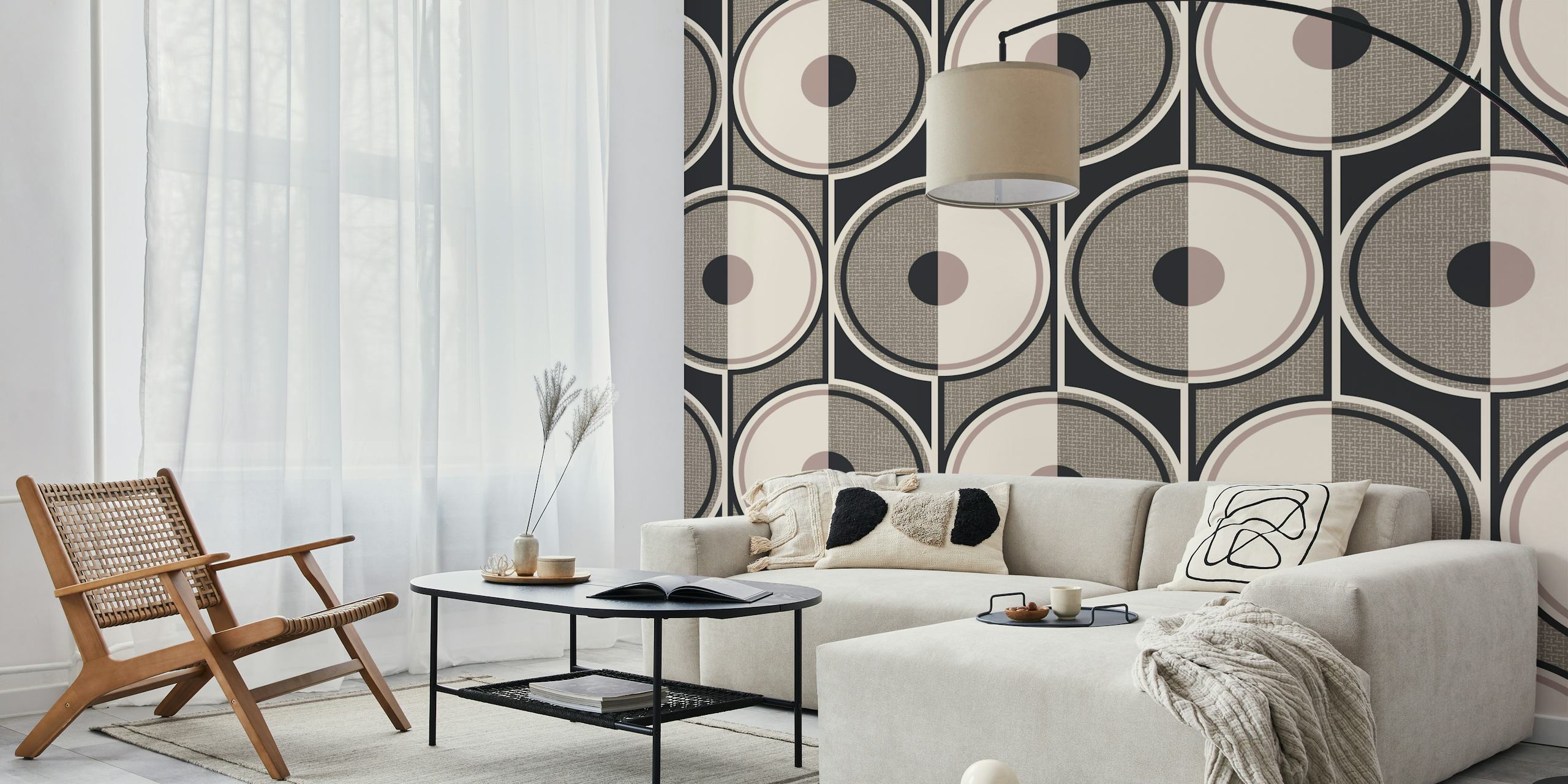 Retro circles beige brown behang in een kamer