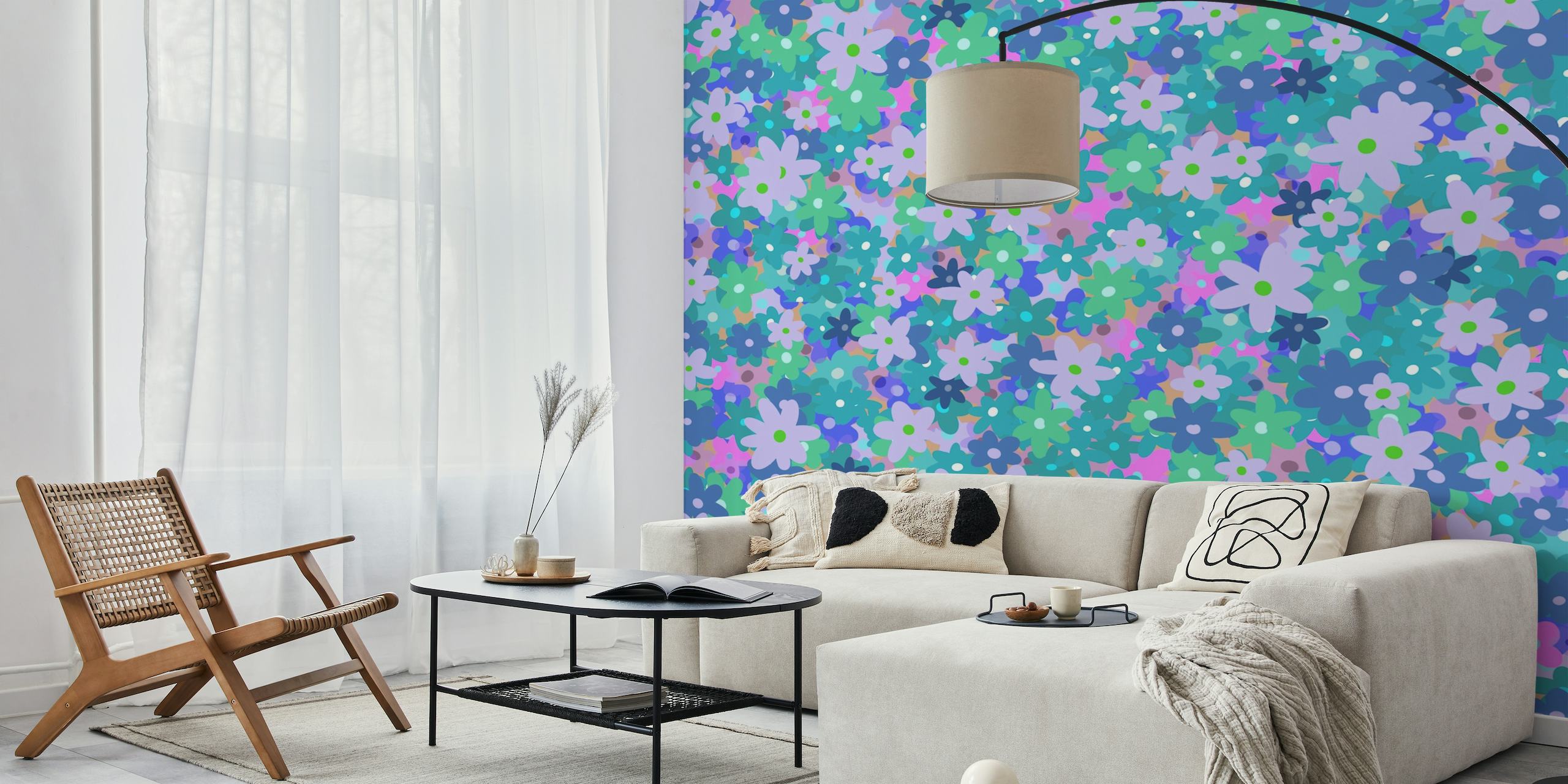 Fotomural vinílico de parede de campo de flores roxas e azuis com uma mistura de padrões florais para decoração de casa.