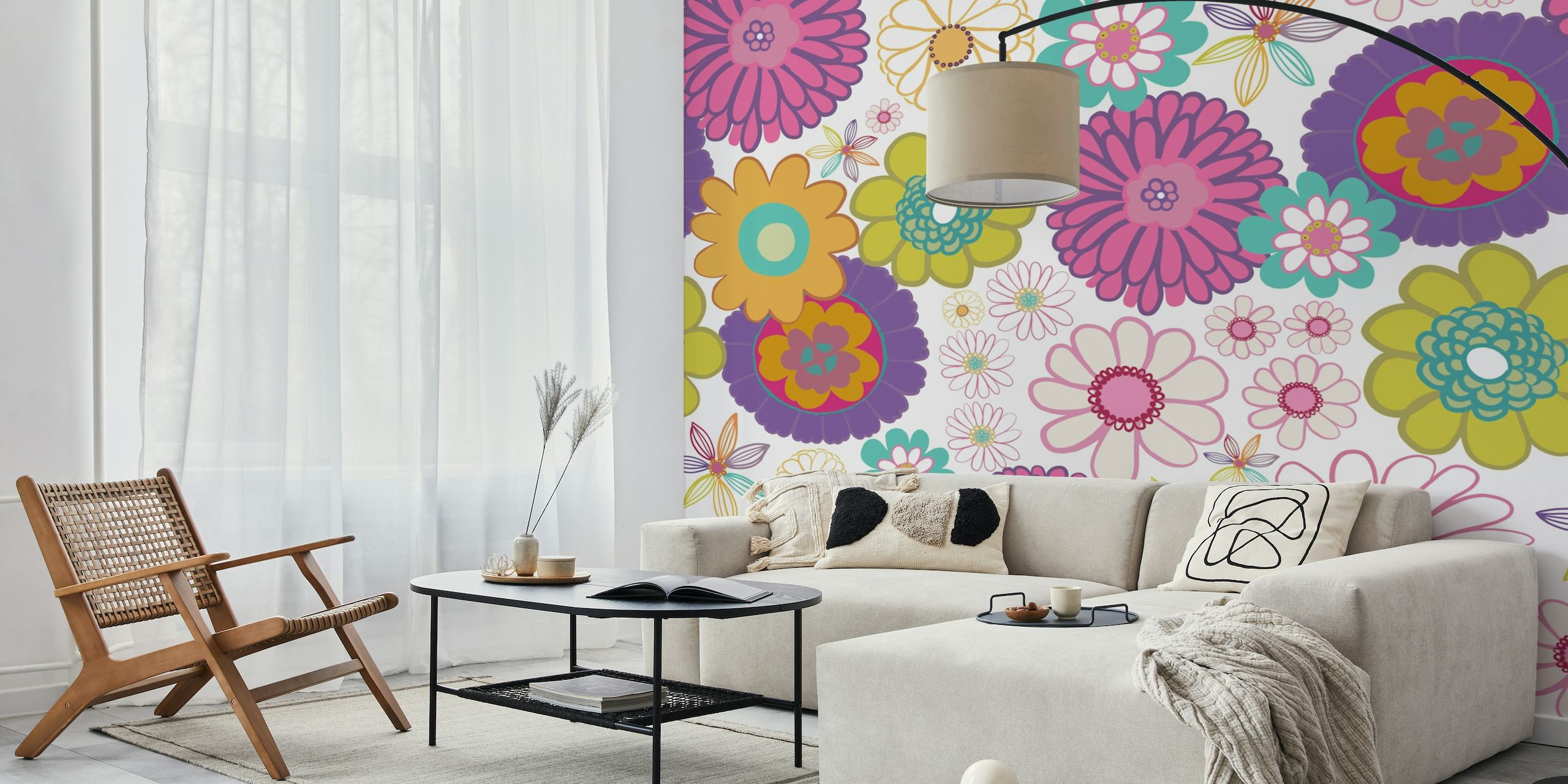 Papier peint mural à motifs floraux colorés avec un mélange de styles vintage et modernes