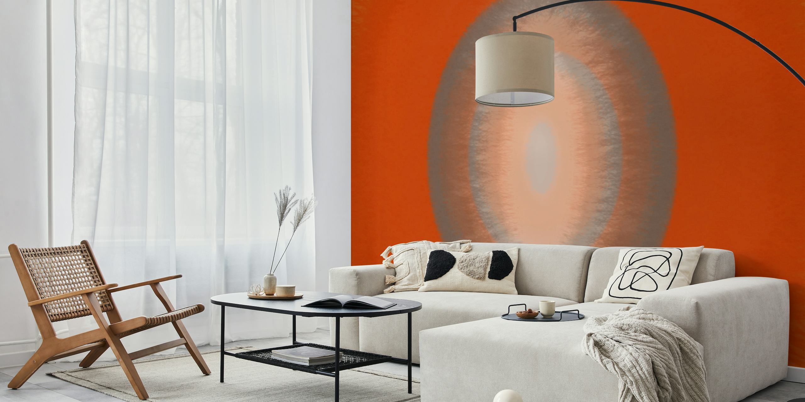 Abstrakti oranssi seinämaalaus, jossa on pehmeä harmaa-valkoinen elliptinen kaltevuuskeskus, nimeltään "Into The Self III".